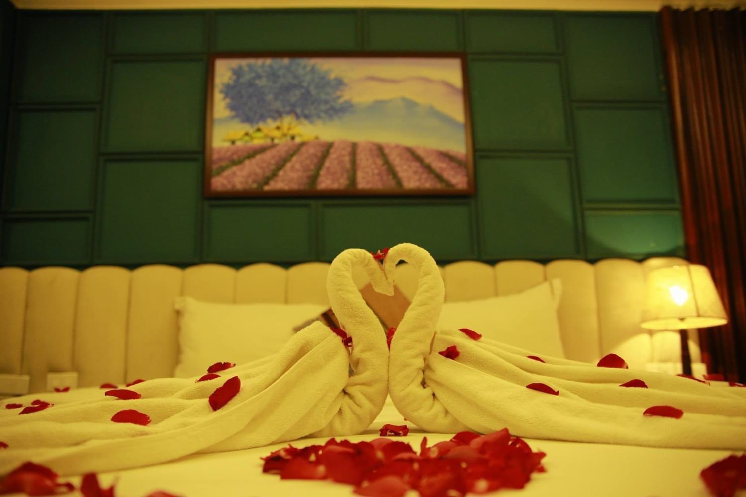 Clover Khách sạn 3*