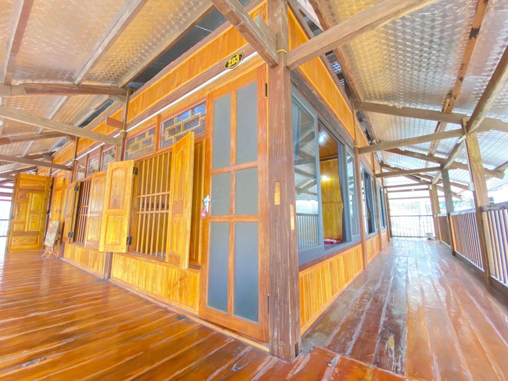 Duy Tuyen Ba Be Free Bbq Homestay