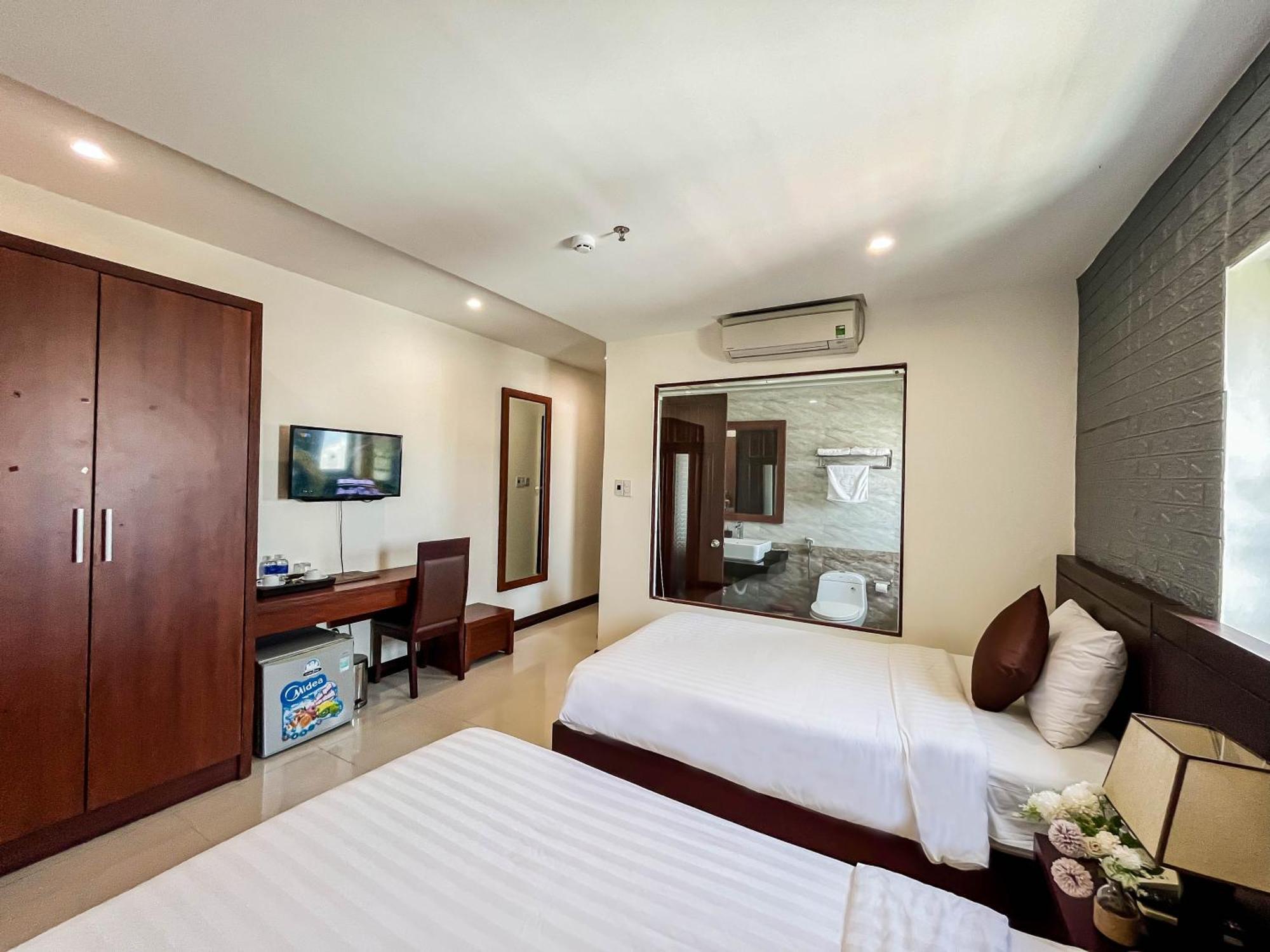 Quoc Cuong Center By Haviland