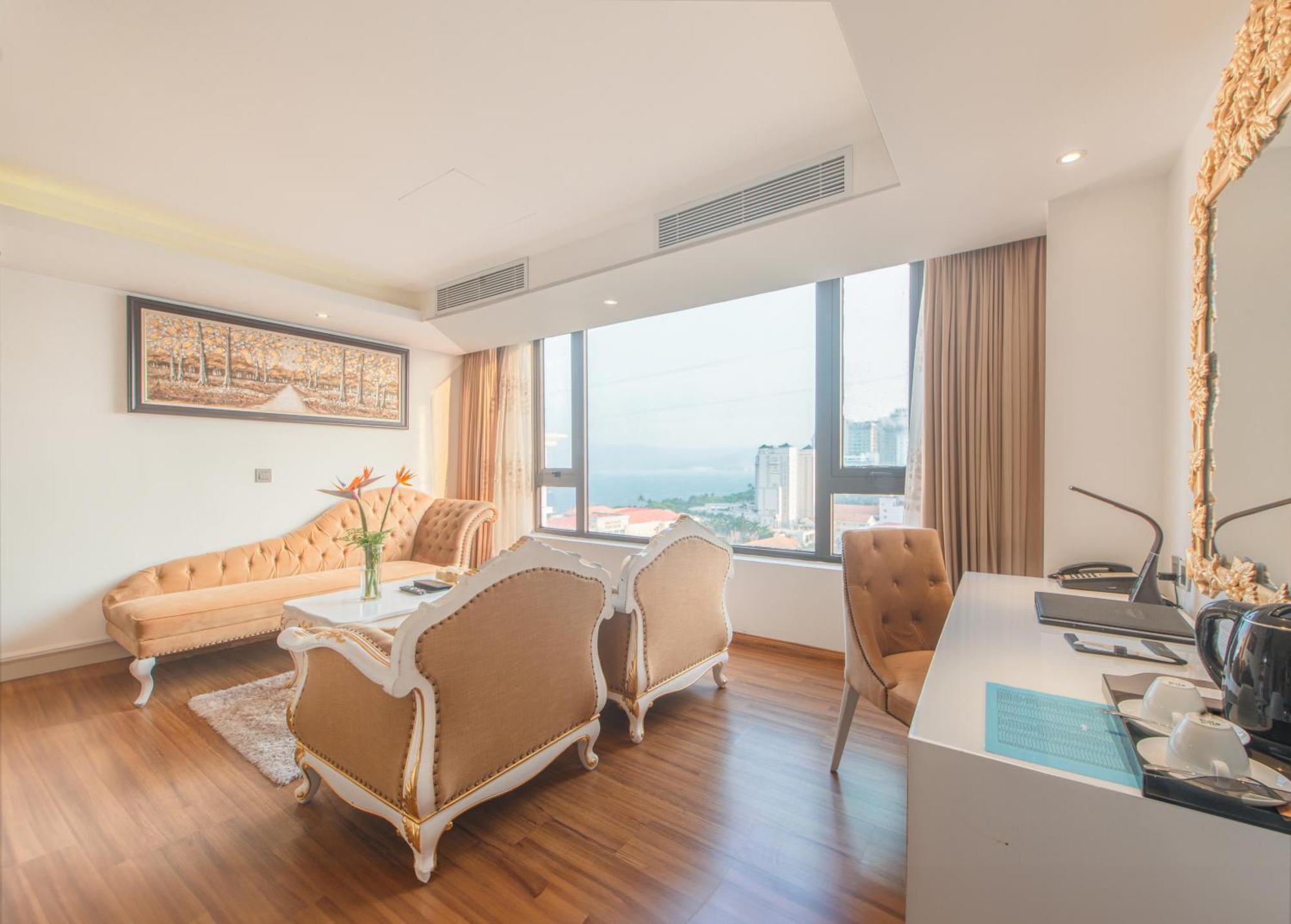 Tnd Khách sạn Nha Trang