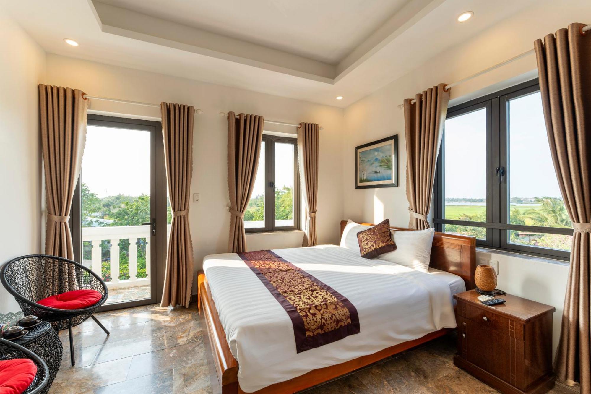 Khách sạn Rice River - 3*