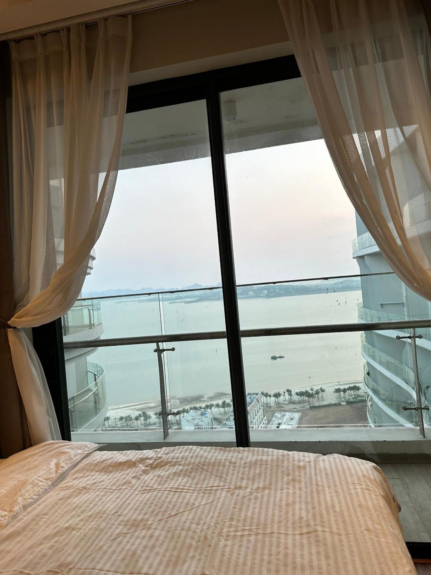 Citadines Seaview Duplex Apartment Ha Long