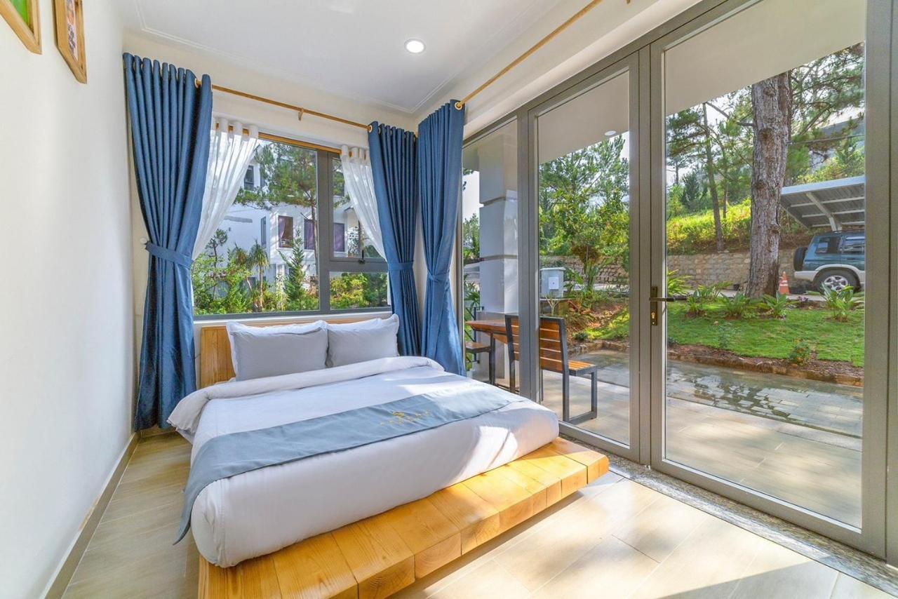 Resort Hill *