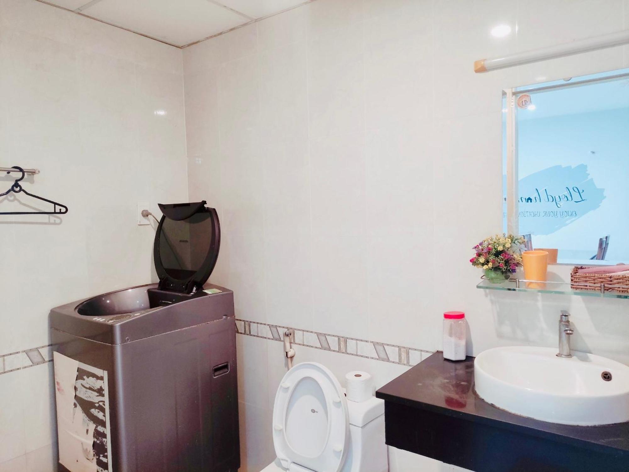 Ho Oasky,3 Phong View Dep Nhin Ra Bien,nui Va Ho Bau Sen * Vung Tau