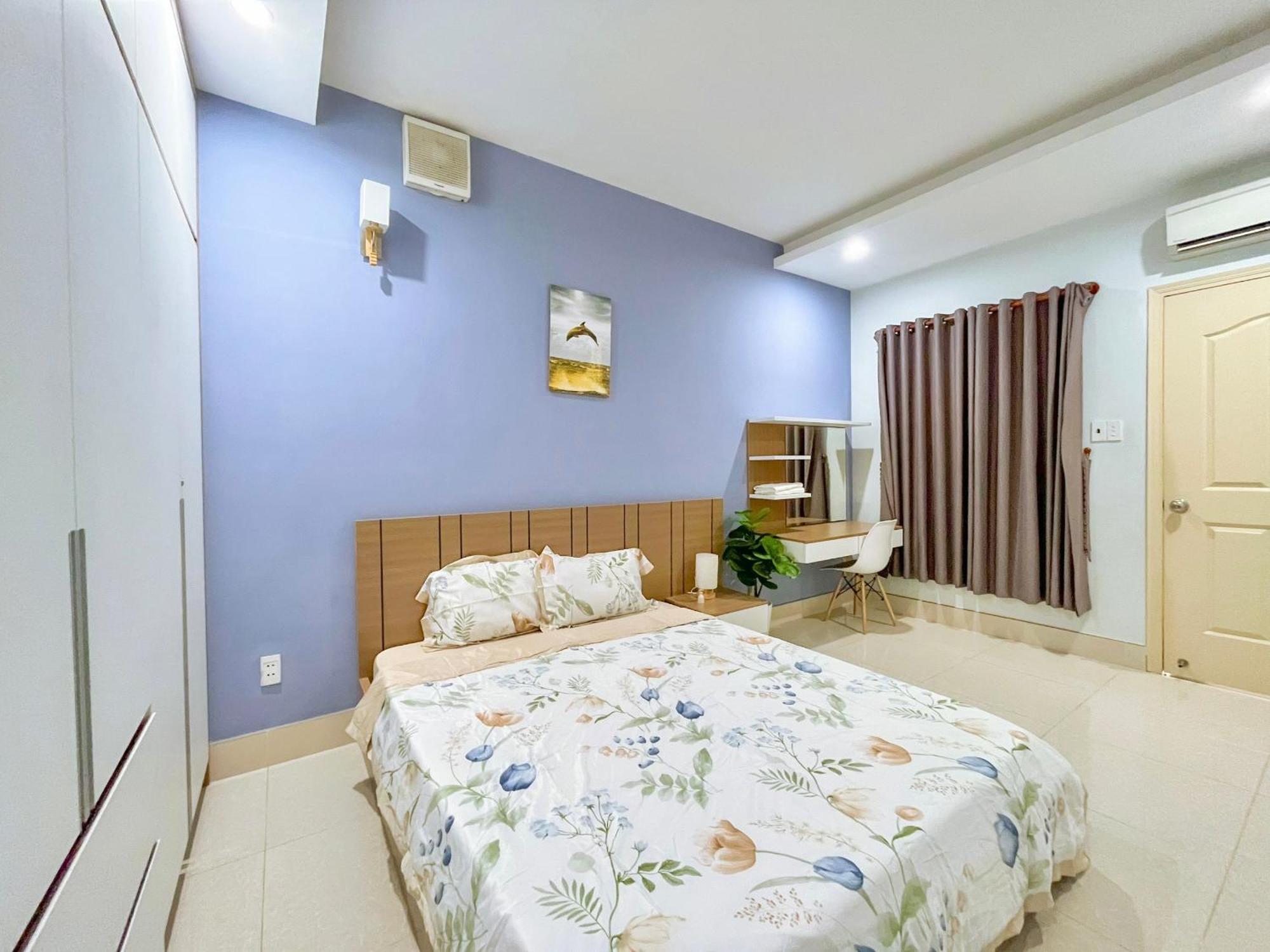 Ho Oasky,3 Phong View Dep Nhin Ra Bien,nui Va Ho Bau Sen