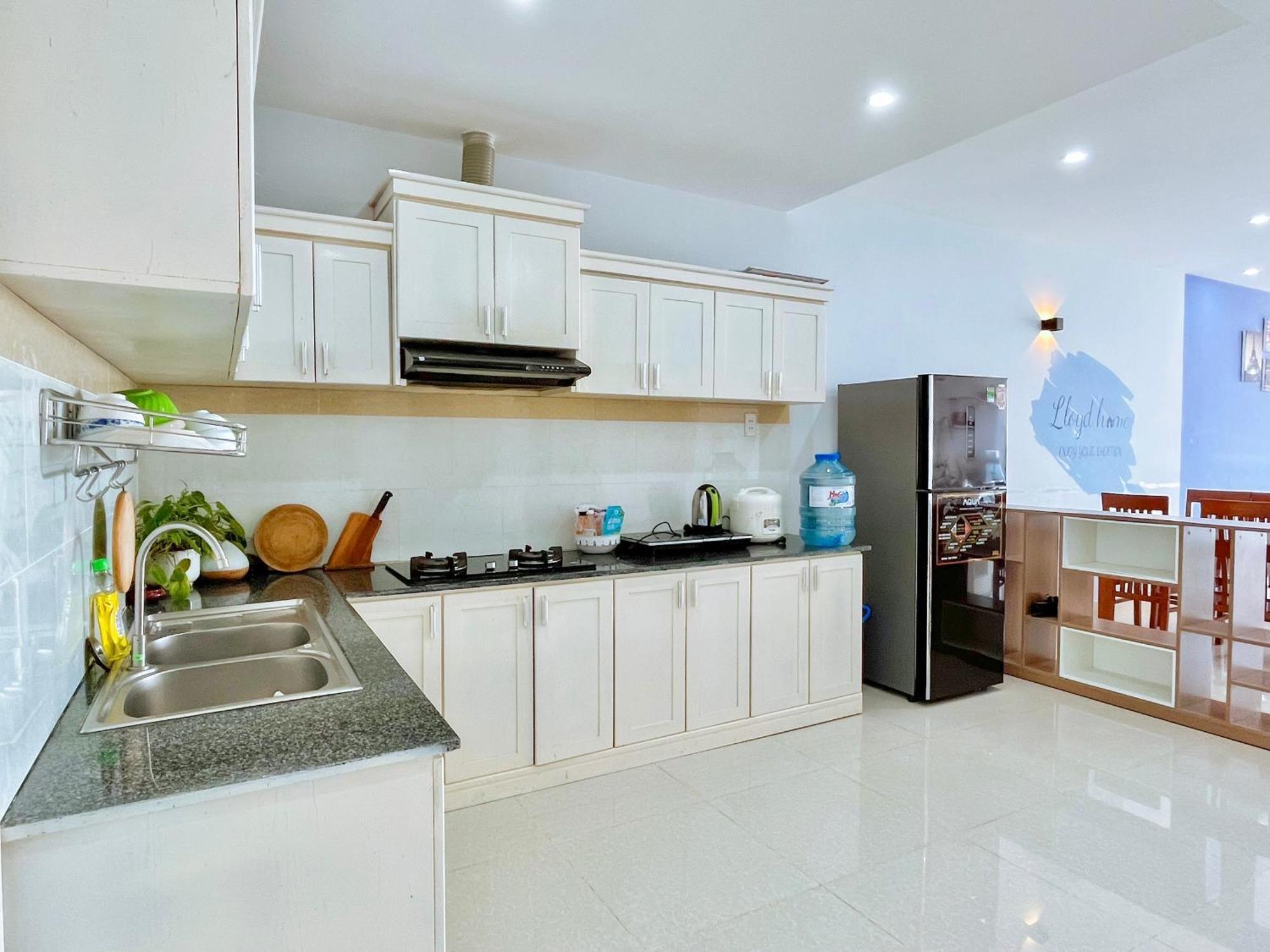 Ho Oasky,3 Phong View Dep Nhin Ra Bien,nui Va Ho Bau Sen Apartment *