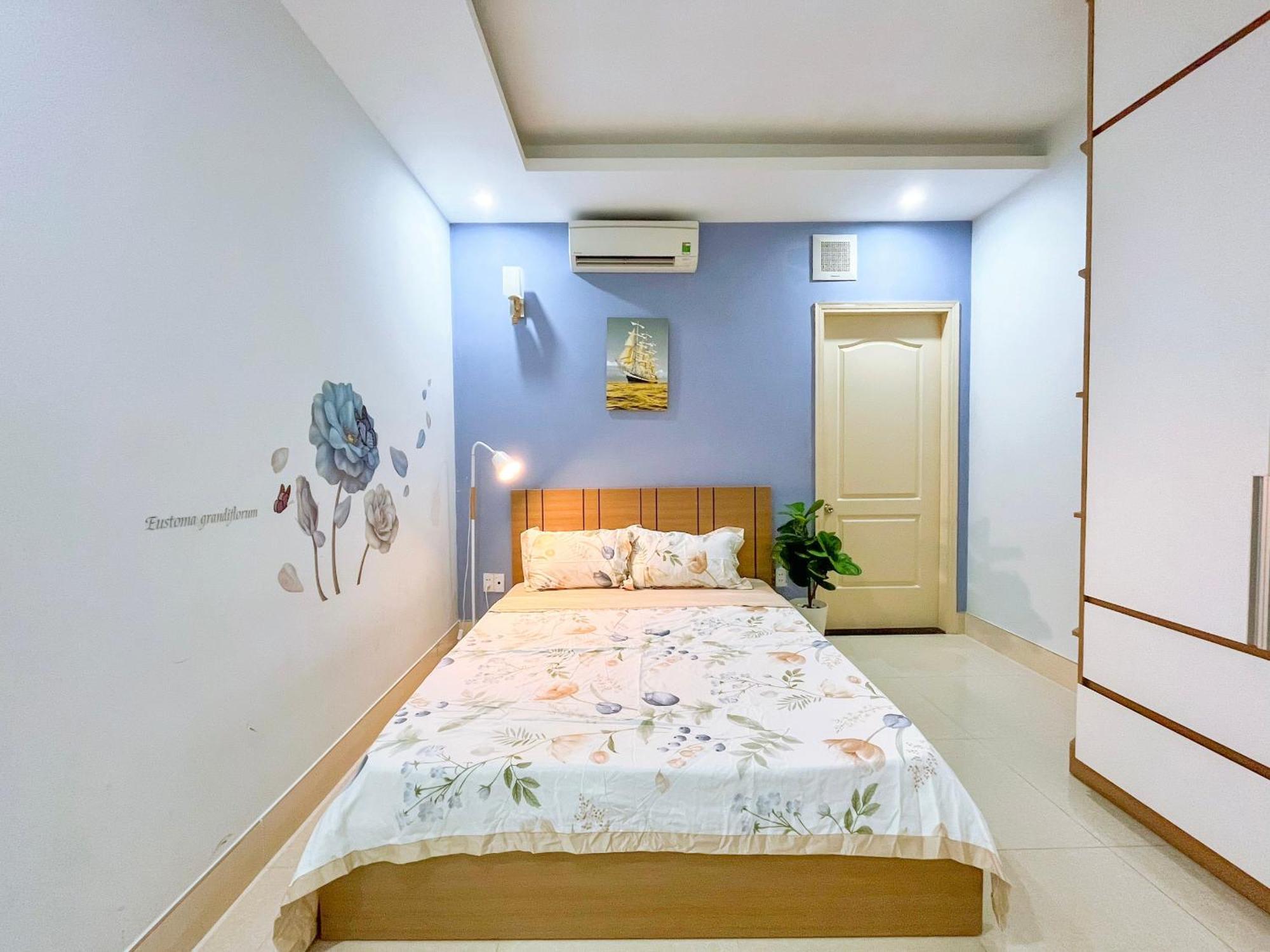 Ho Oasky,3 Phong View Dep Nhin Ra Bien,nui Va Ho Bau Sen * Vung Tau