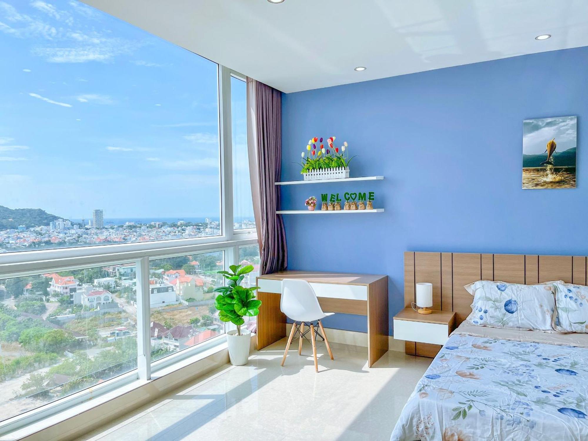 Ho Oasky,3 Phong View Dep Nhin Ra Bien,nui Va Ho Bau Sen *