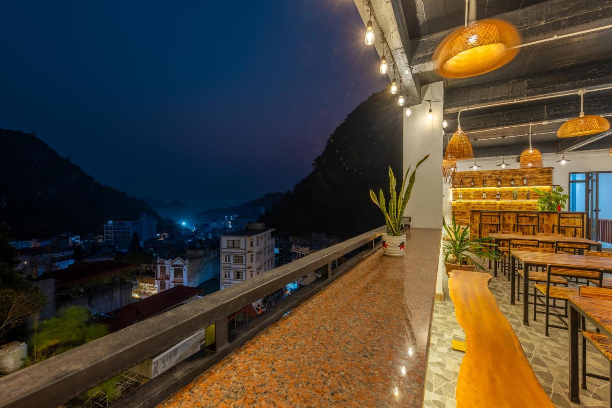 Cat Ba Xanh Spring Garden