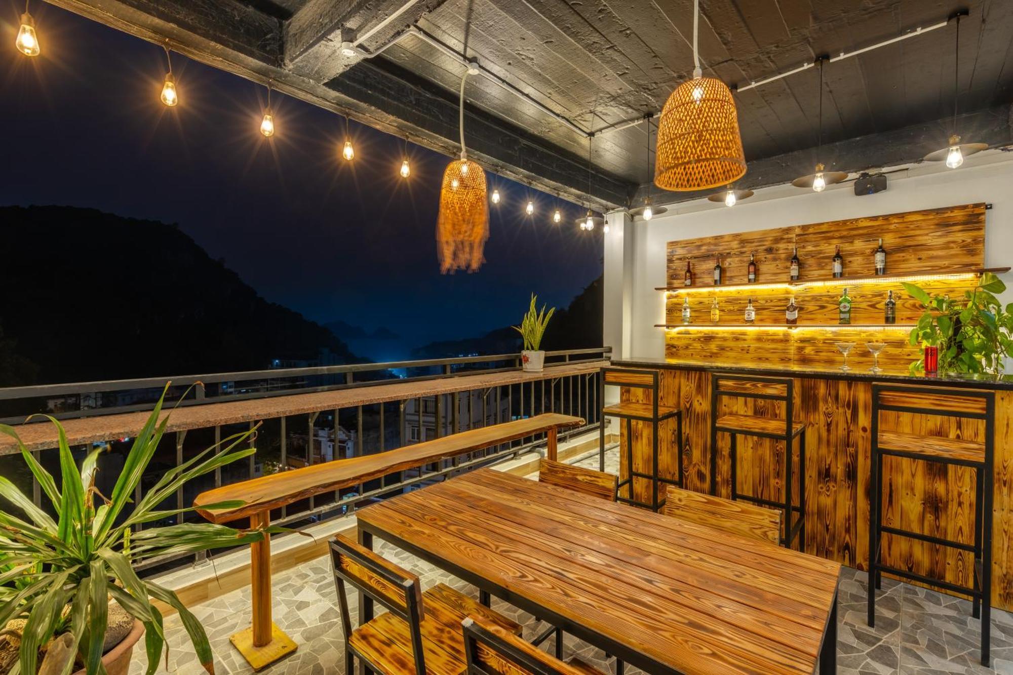 Cat Ba Xanh Spring Garden 3*