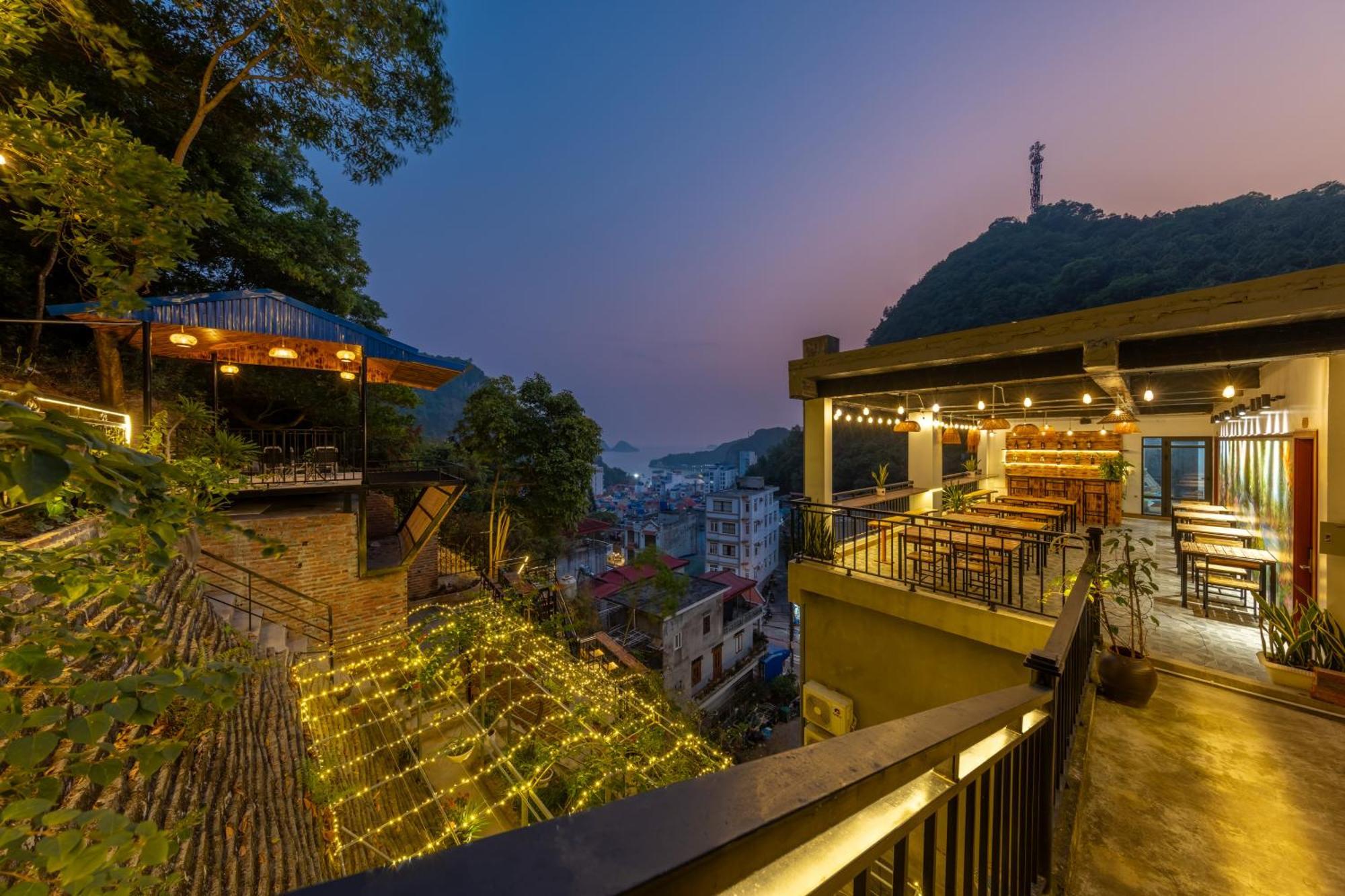Hotel Cat Ba Xanh Spring Garden