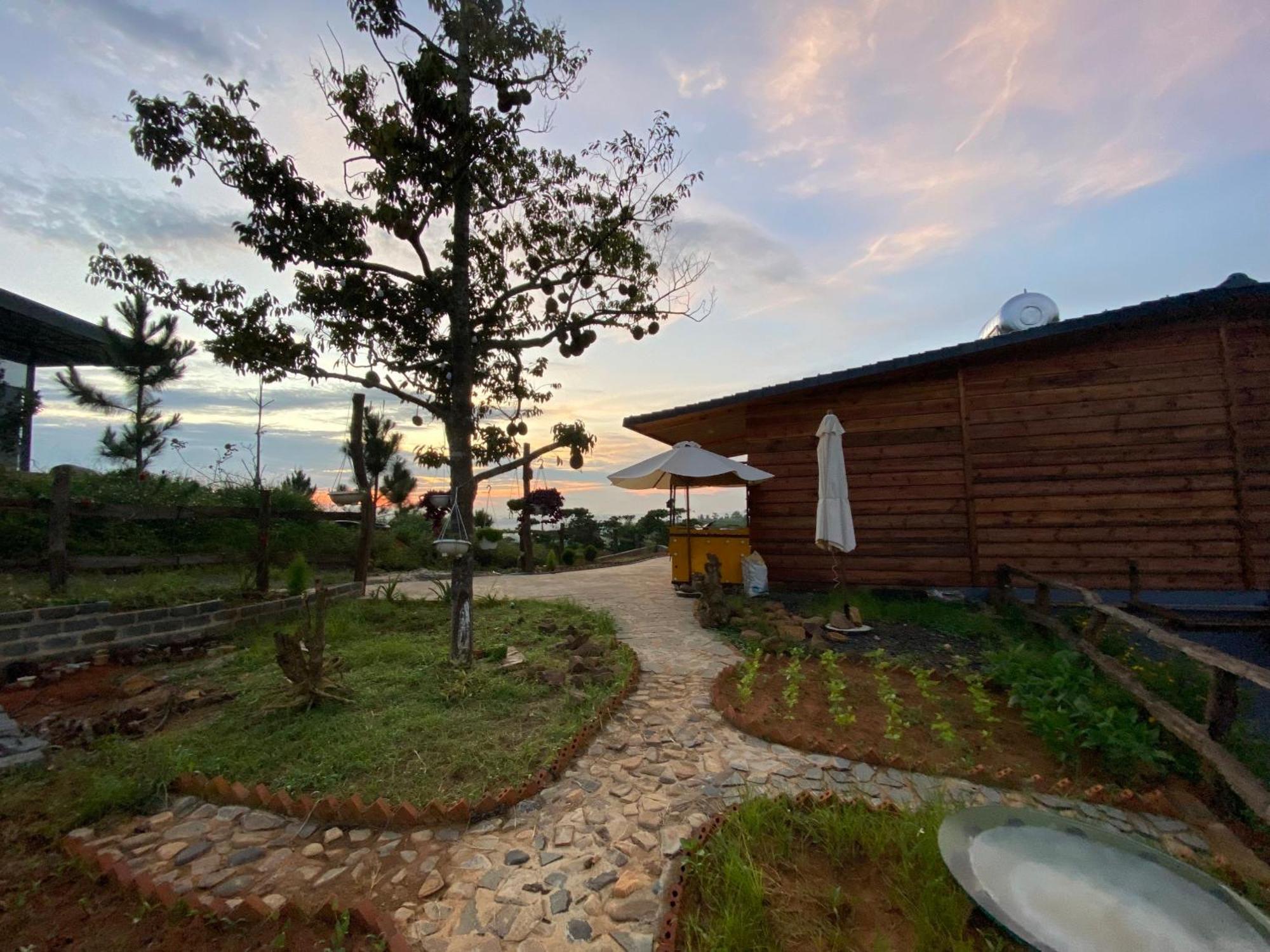 Bauernhof Lam Nguyen Charming House *