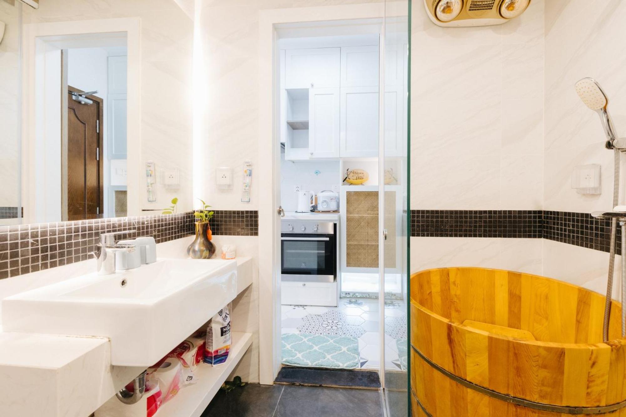 Pearland D'eldorado Tay Ho Apartment