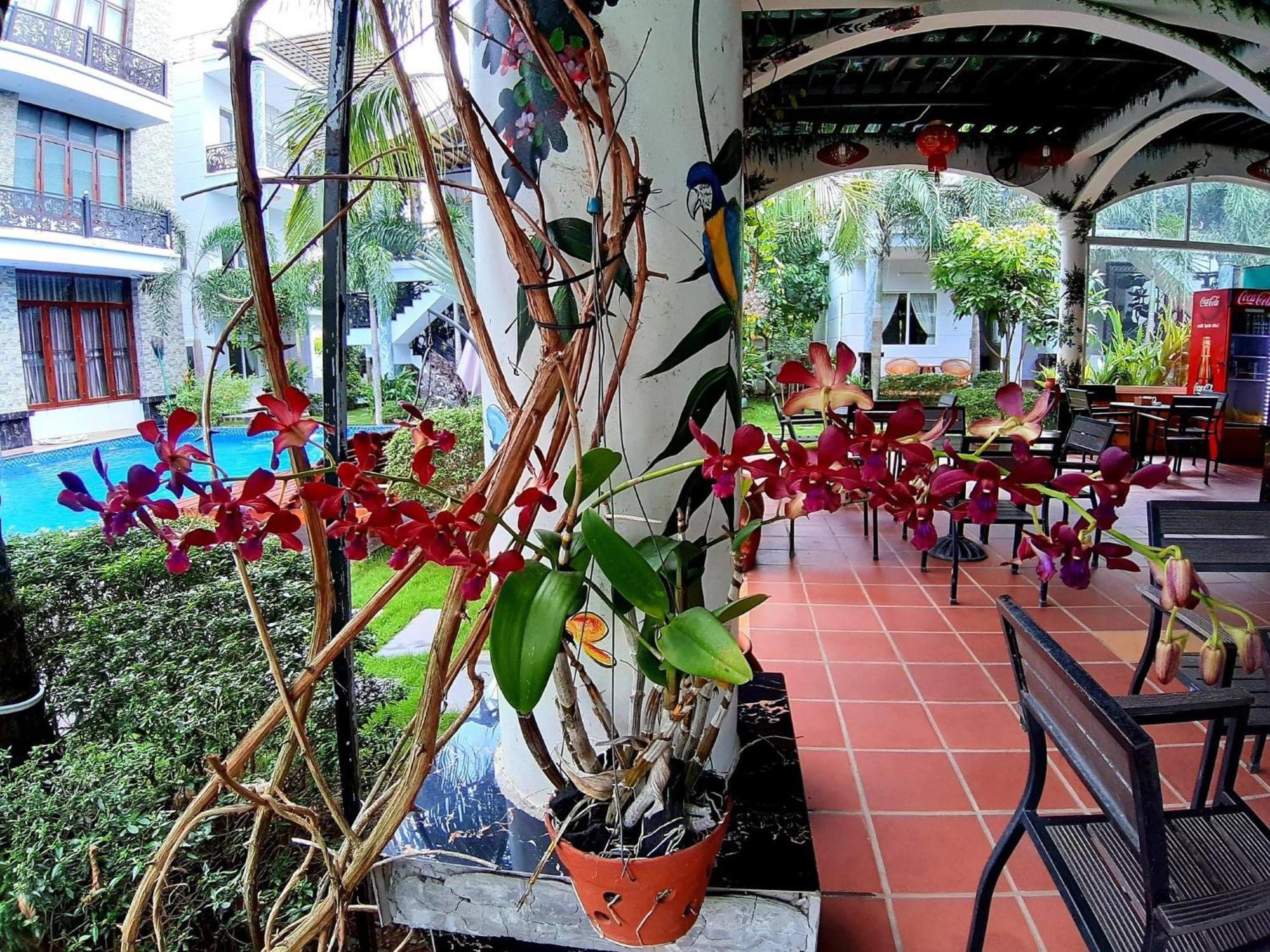 Hotel Sweethome &
