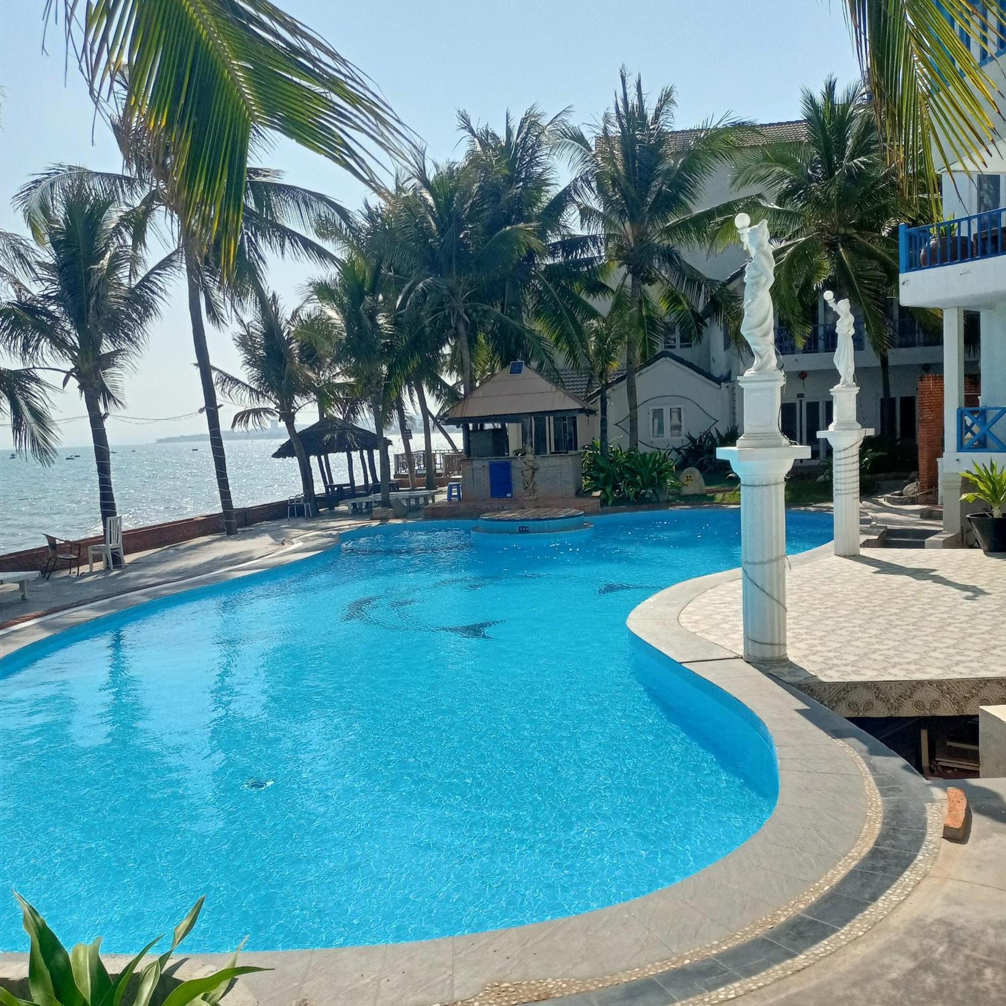 Resort Paradise