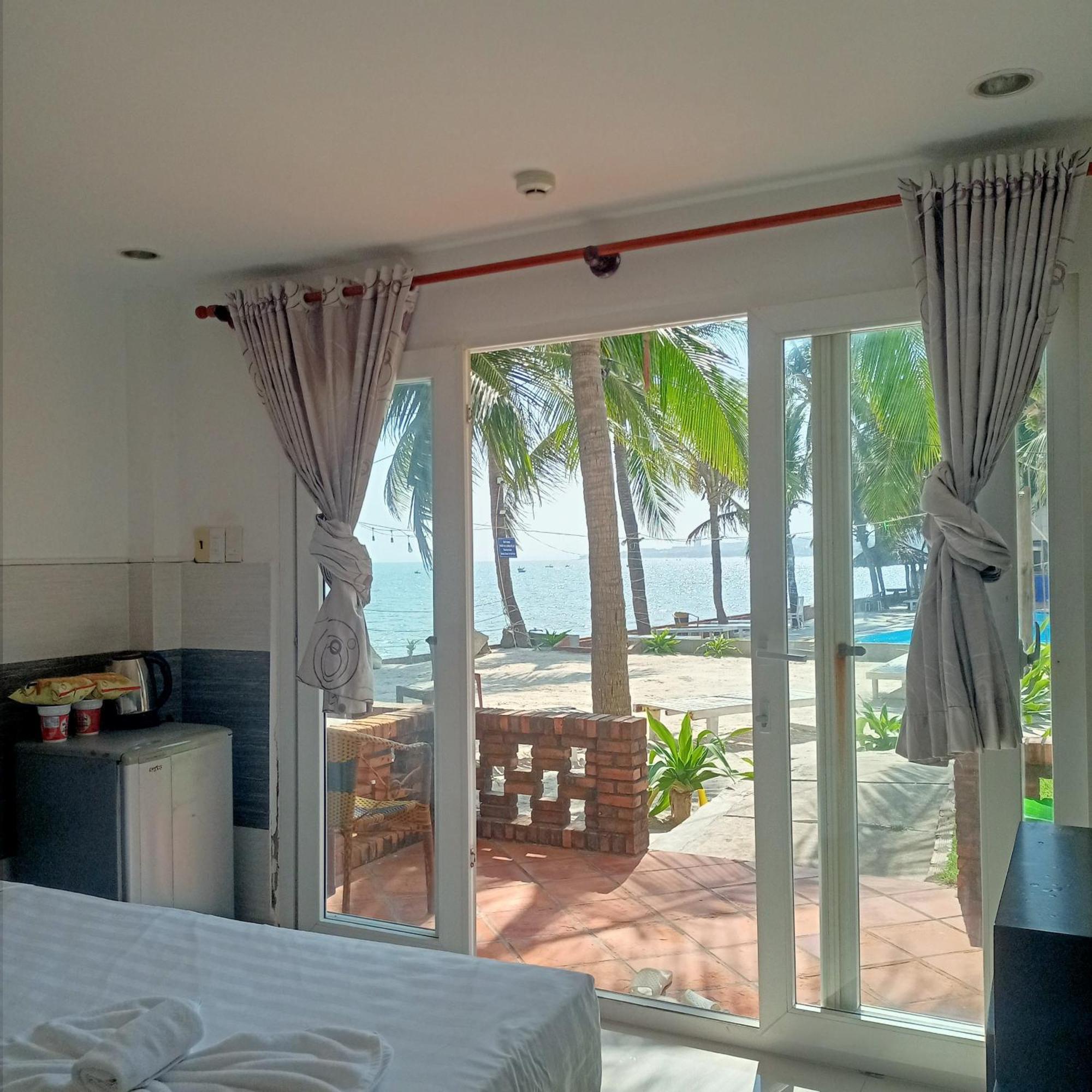 Paradise 3*