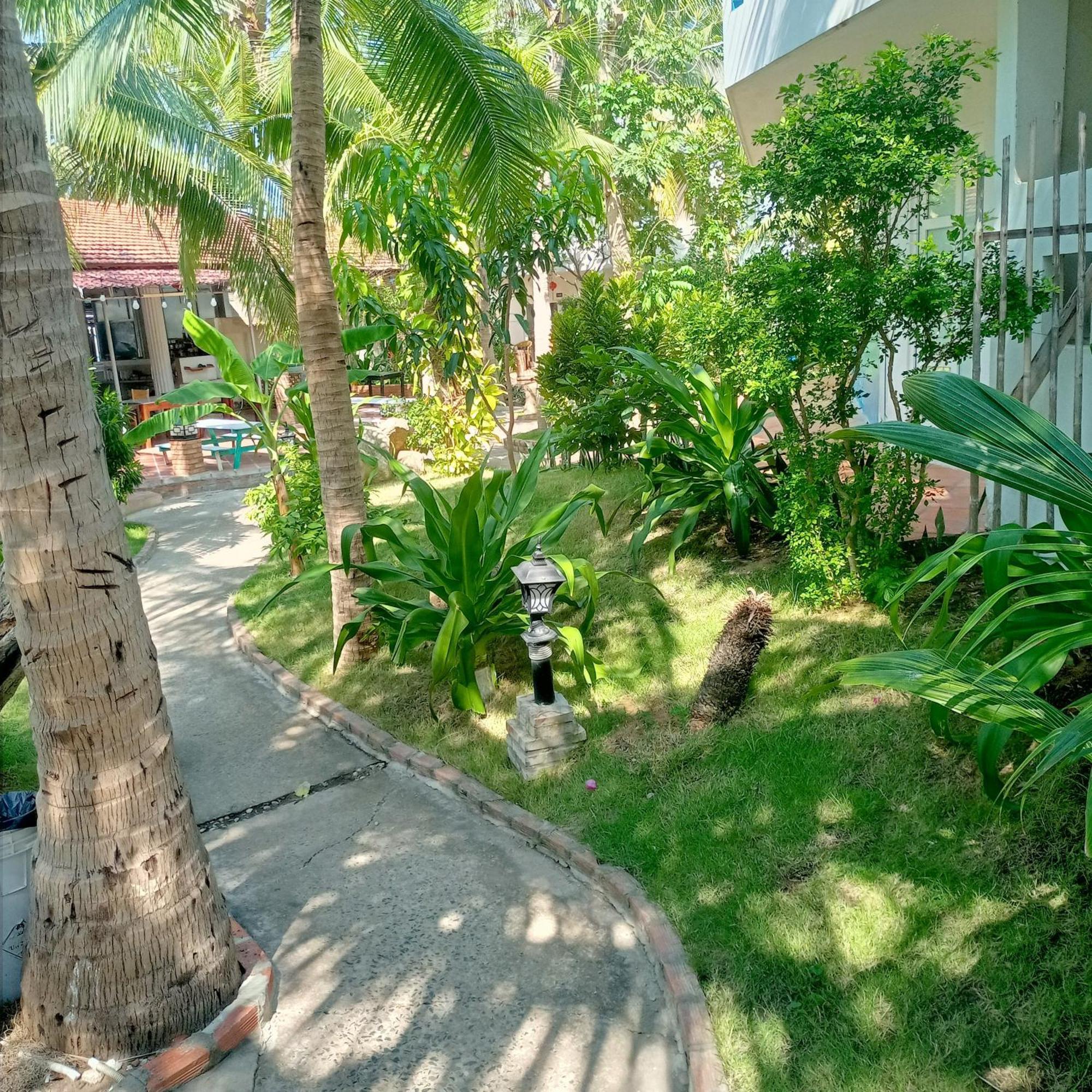 Paradise Resort