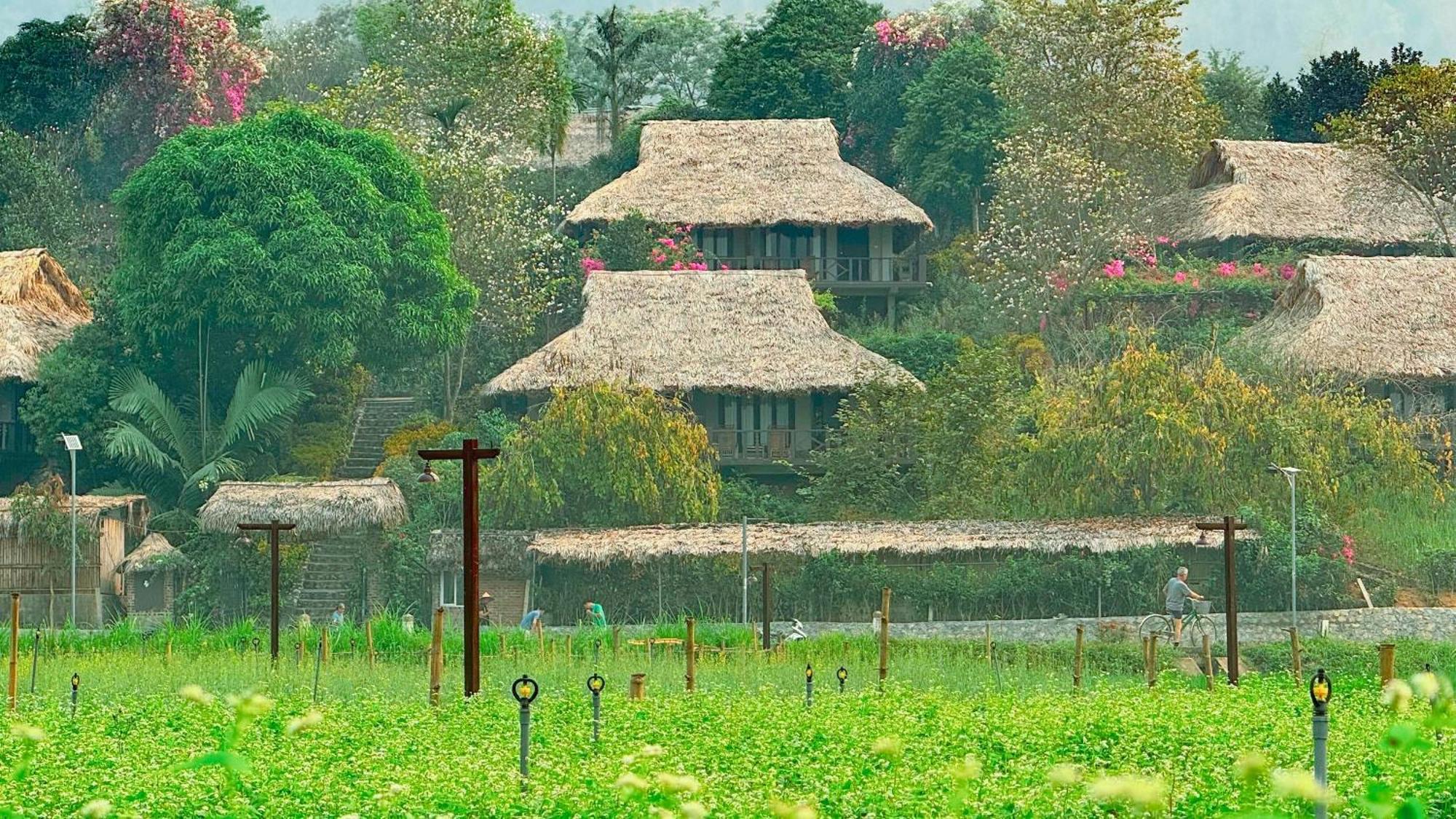 Mai Chau Ecolodge Hotel 4*