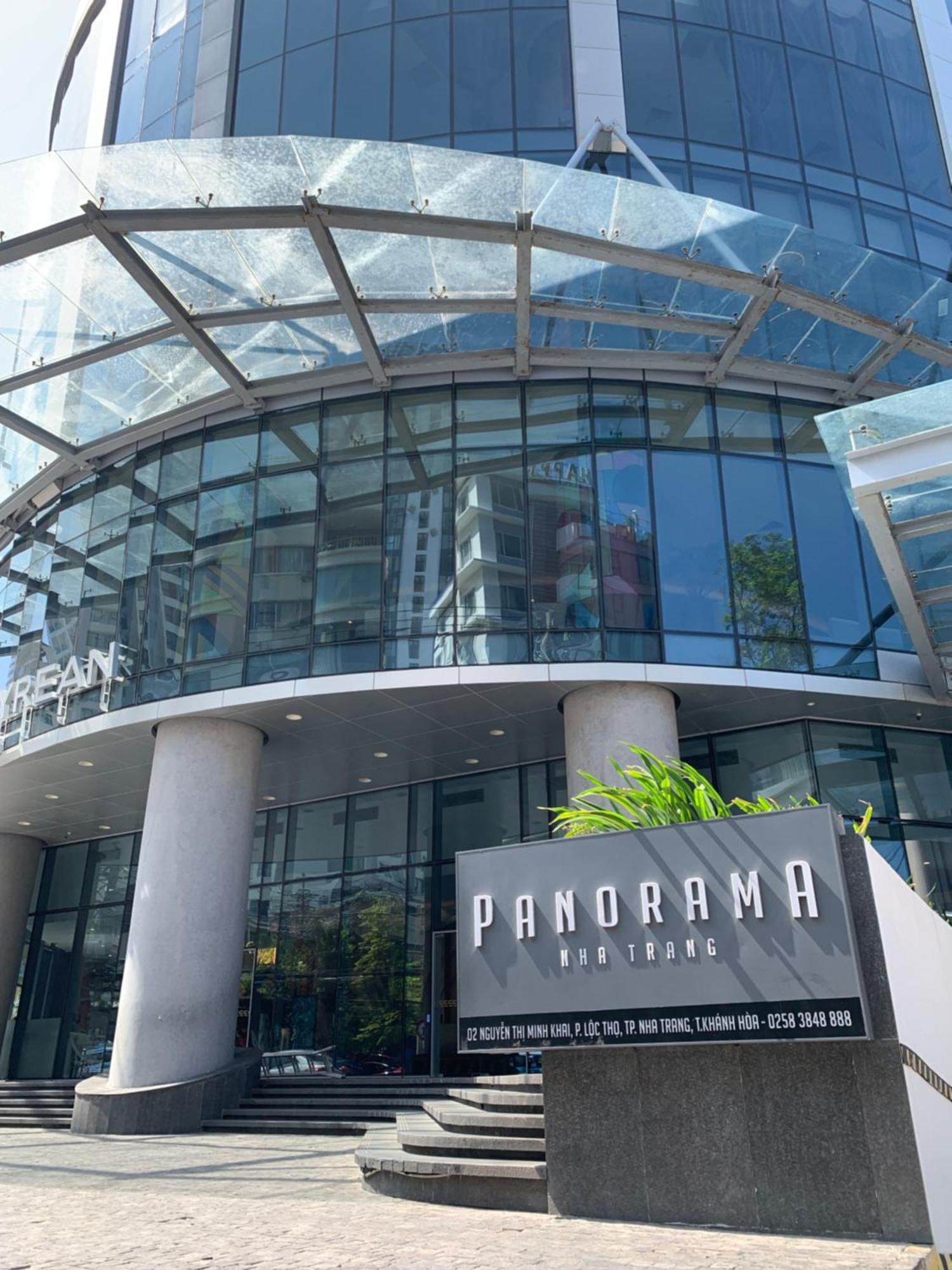 Panorama Luxury Front