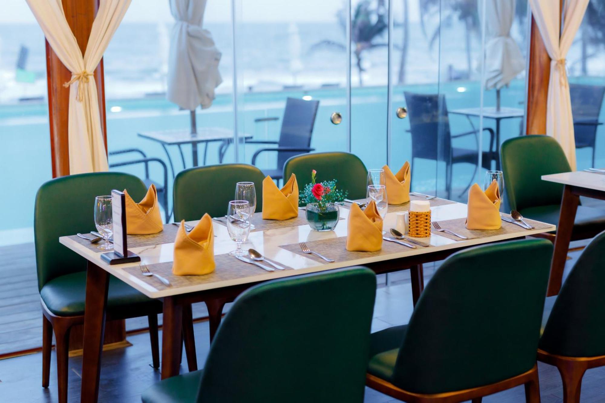 Del Sol & Resort 4*