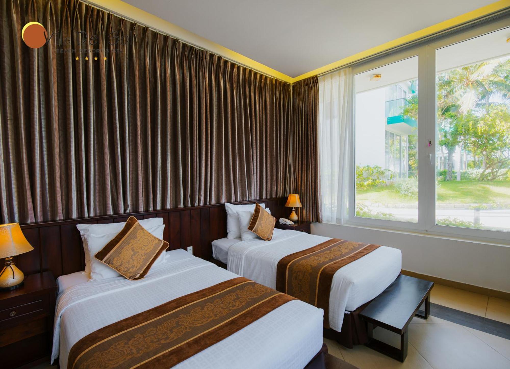 Del Sol & Resort