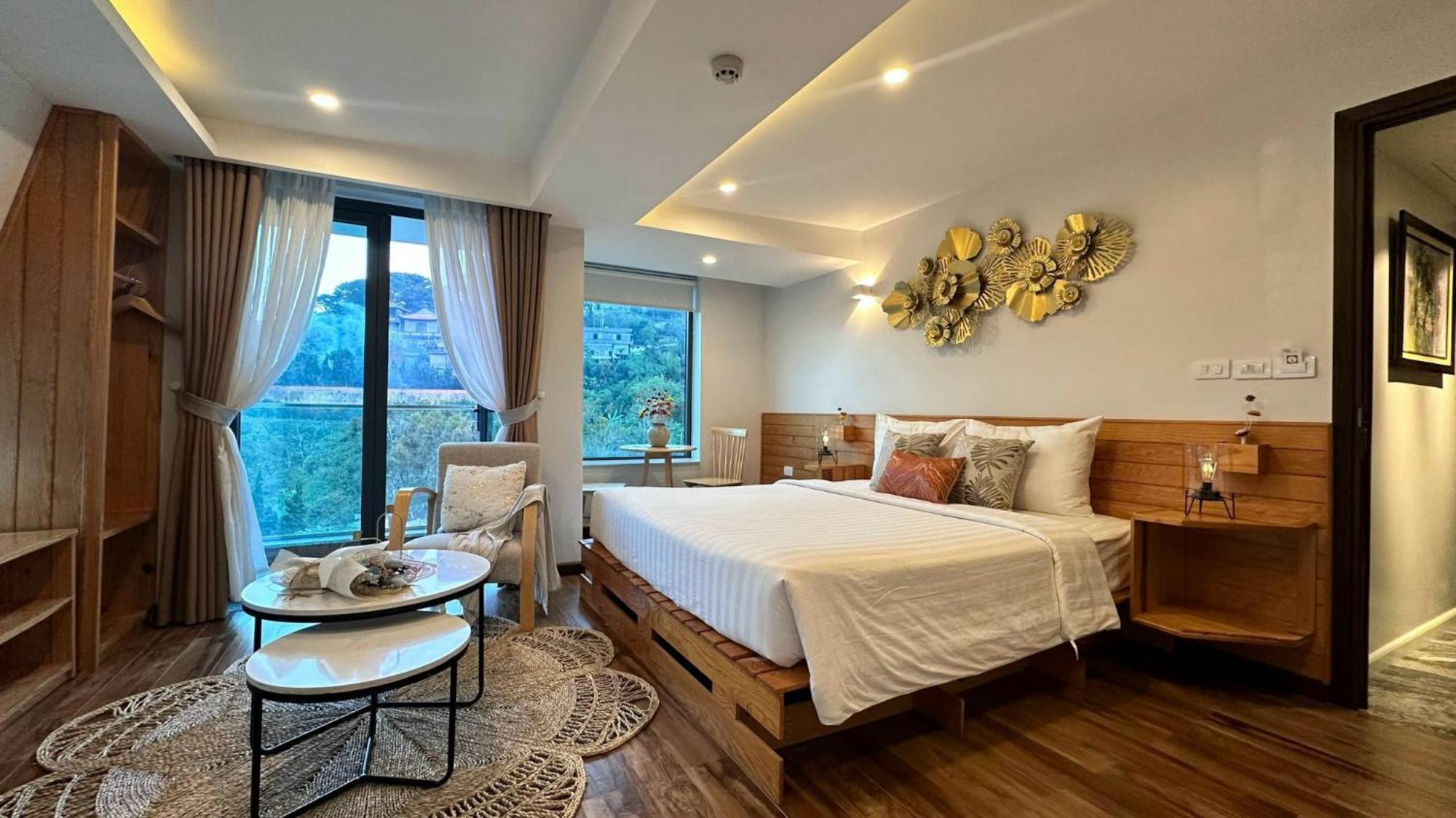 Hanoi Amsterdam Art Aparthotel