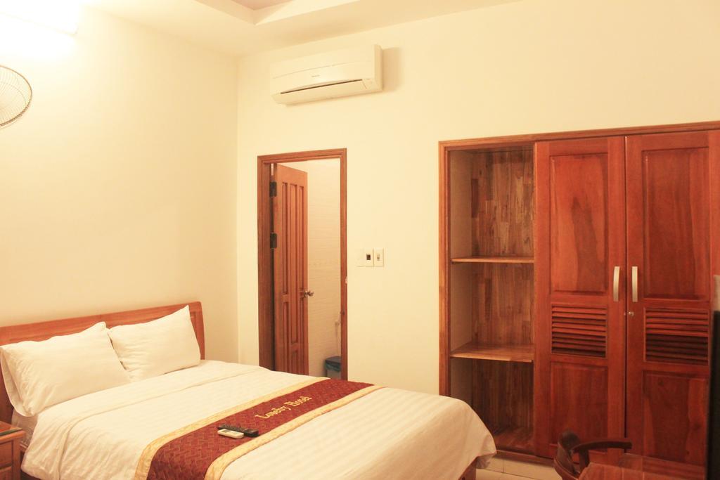 Loseby Hotel *