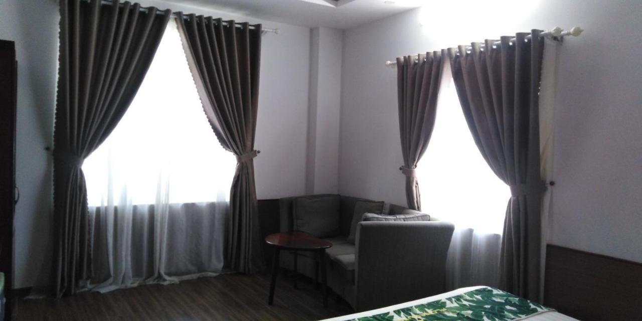Flora Hotel 3*
