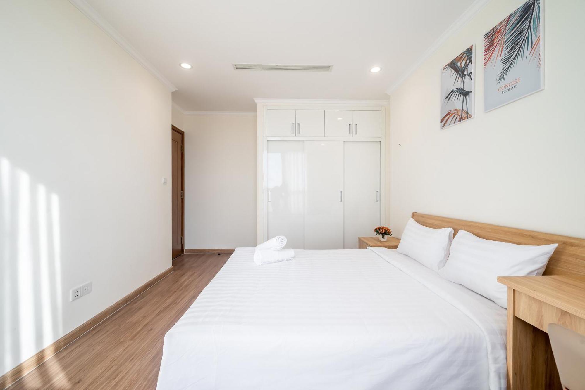 Vinhome Park Apartment *