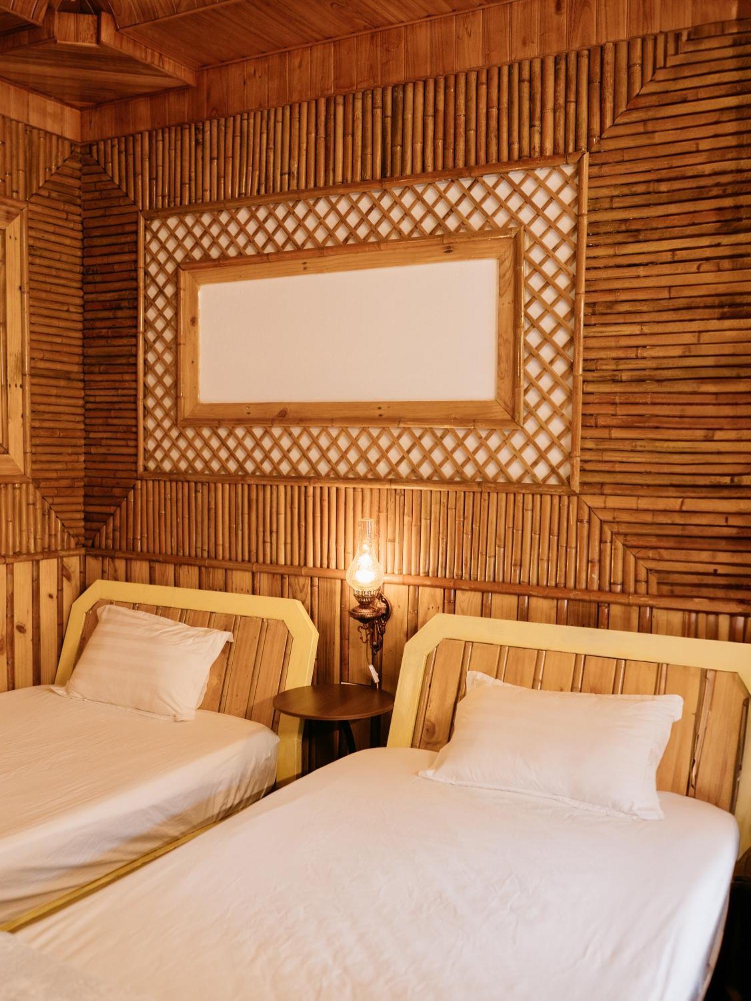 Trang An Mountain House Homestay *