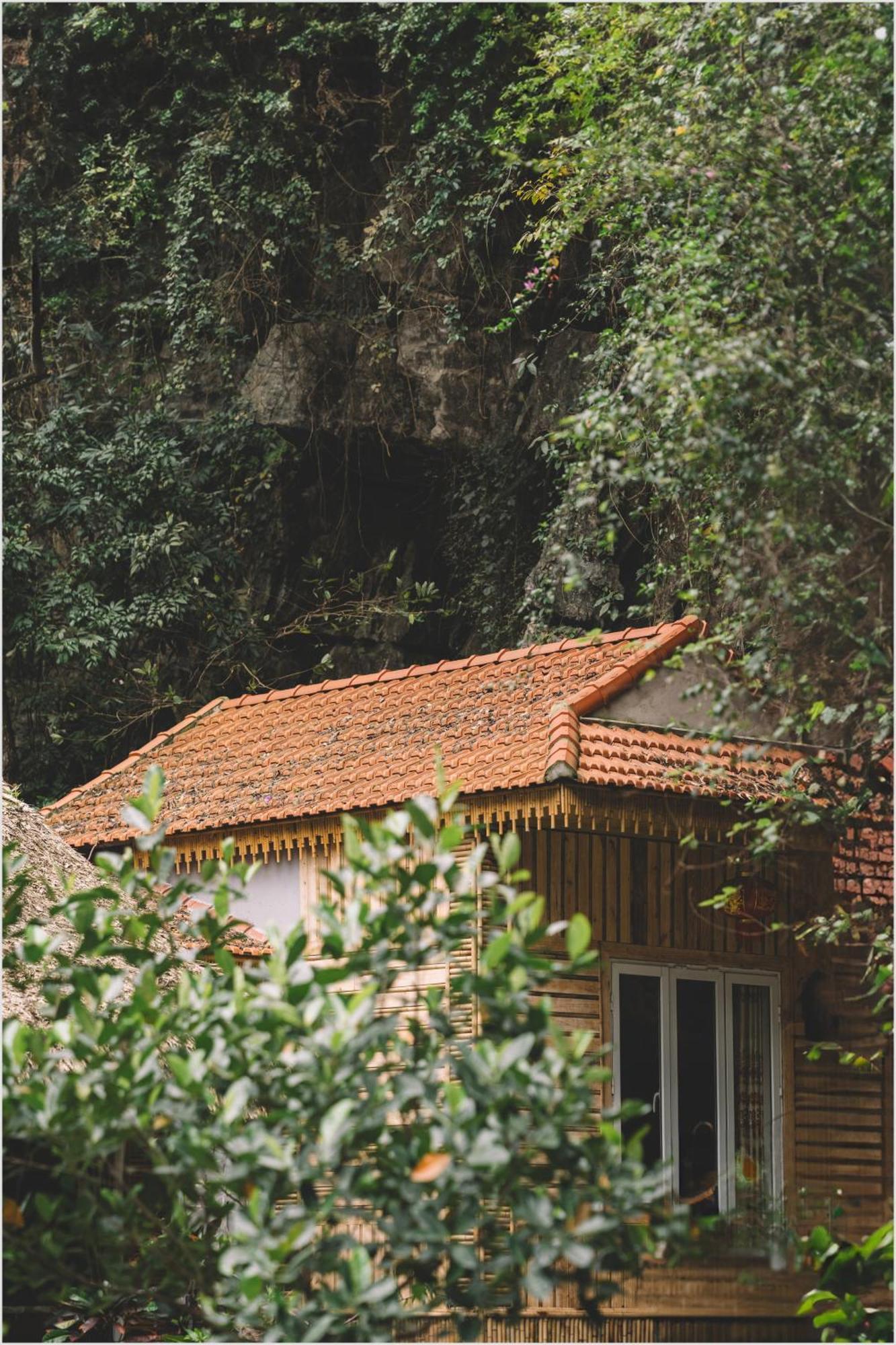 Trang An Mountain House Homestay