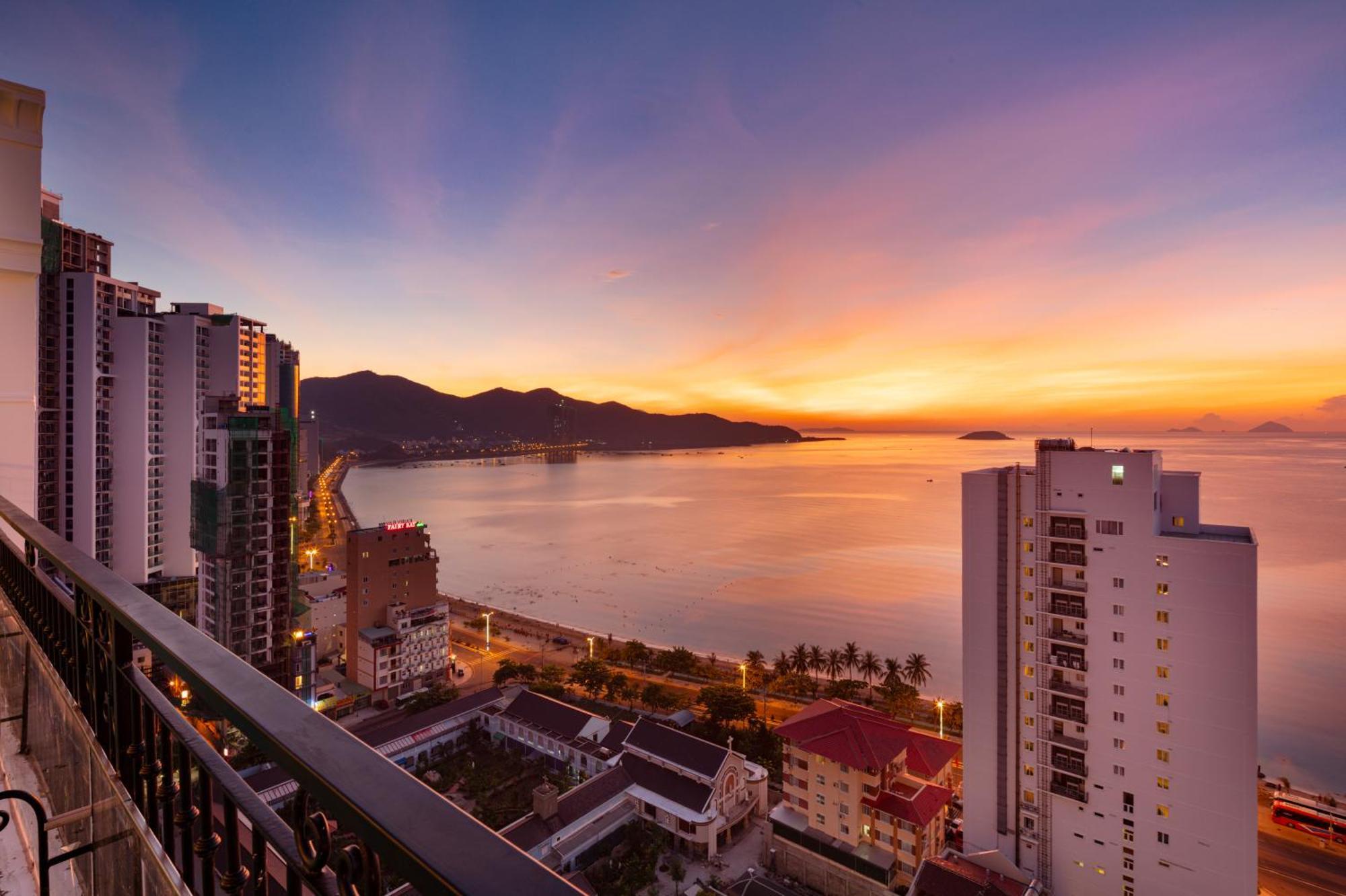 Hotel Daphovina Nha Trang