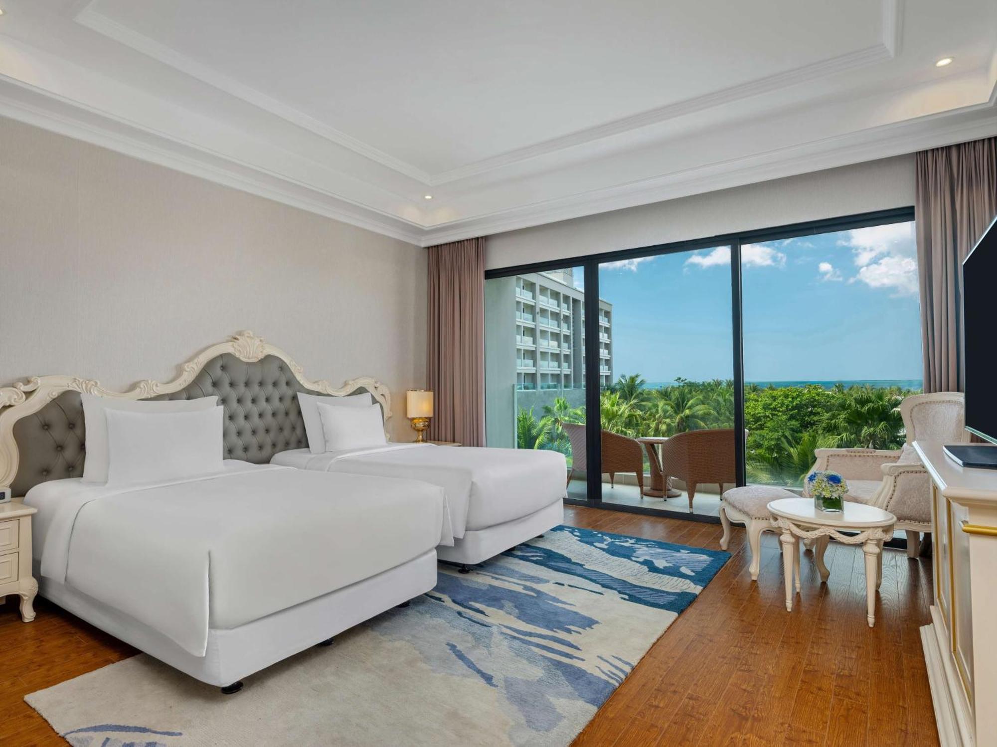 Radisson Blu 5*
