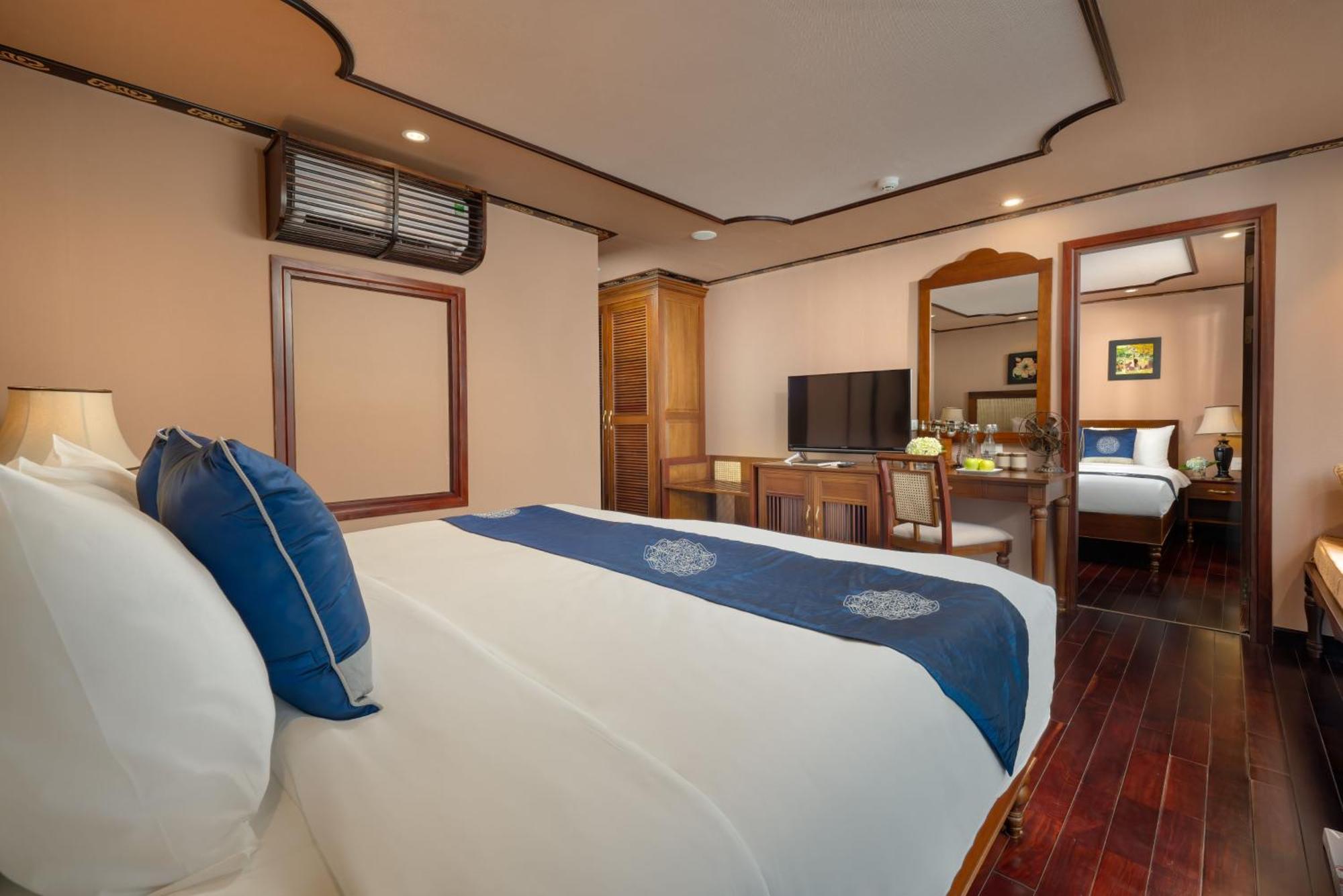  Indochine Cruise Hạ Long