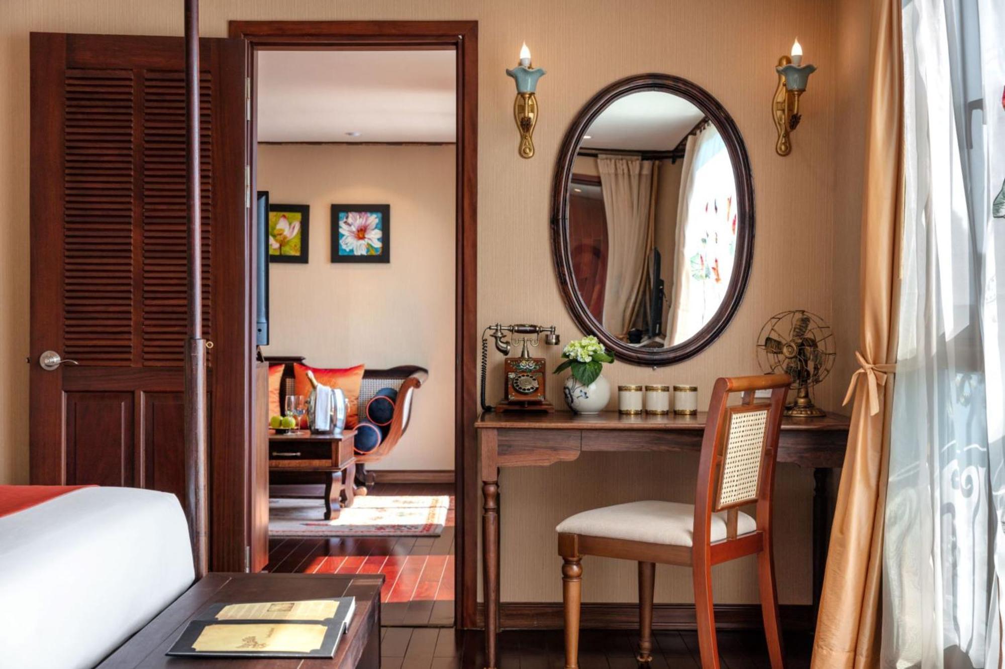Indochine Cruise  5*