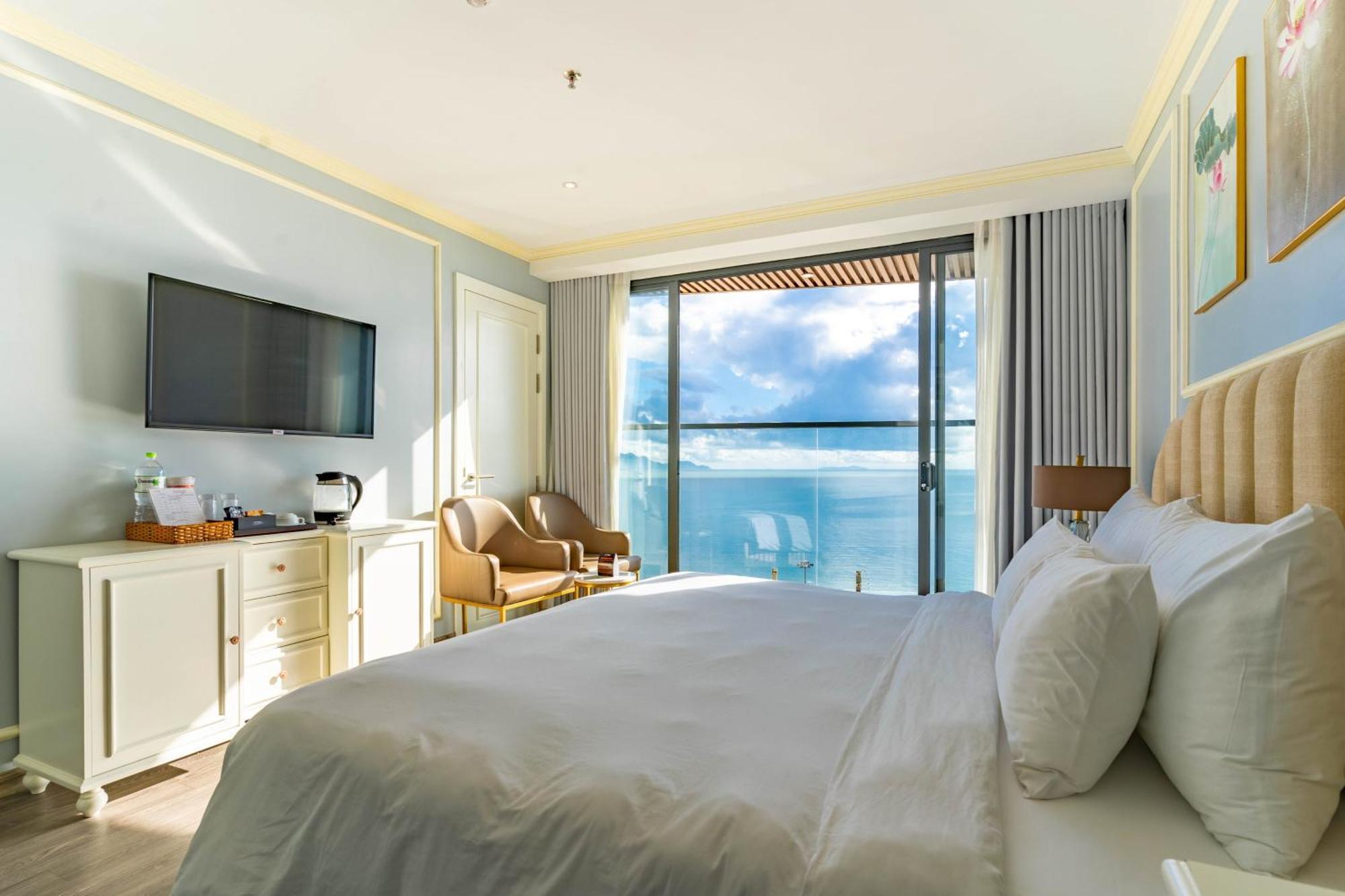 La Vague 4* Nha Trang