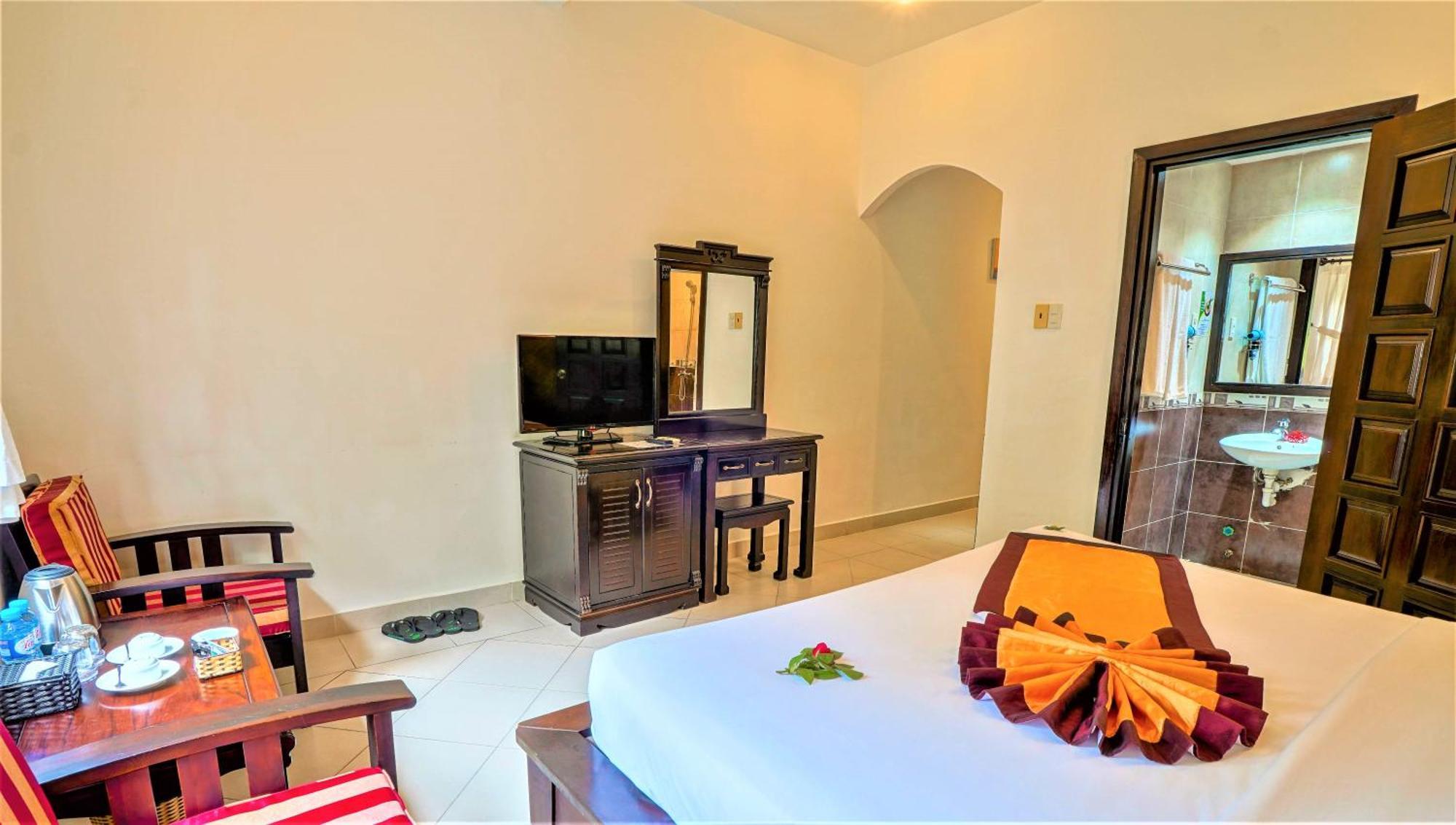 Sea Lion Resort 4*