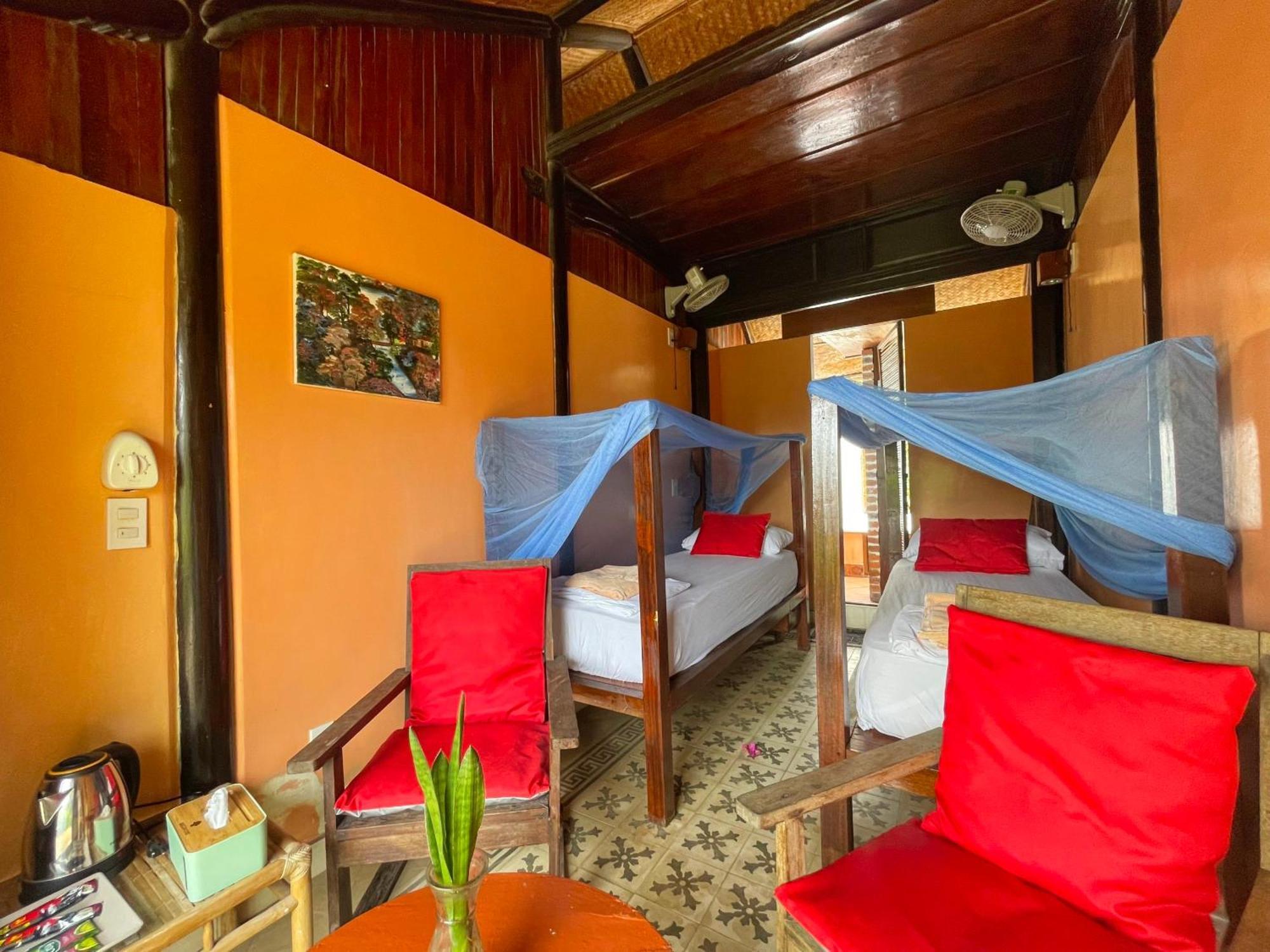 Hotel Bar Hue