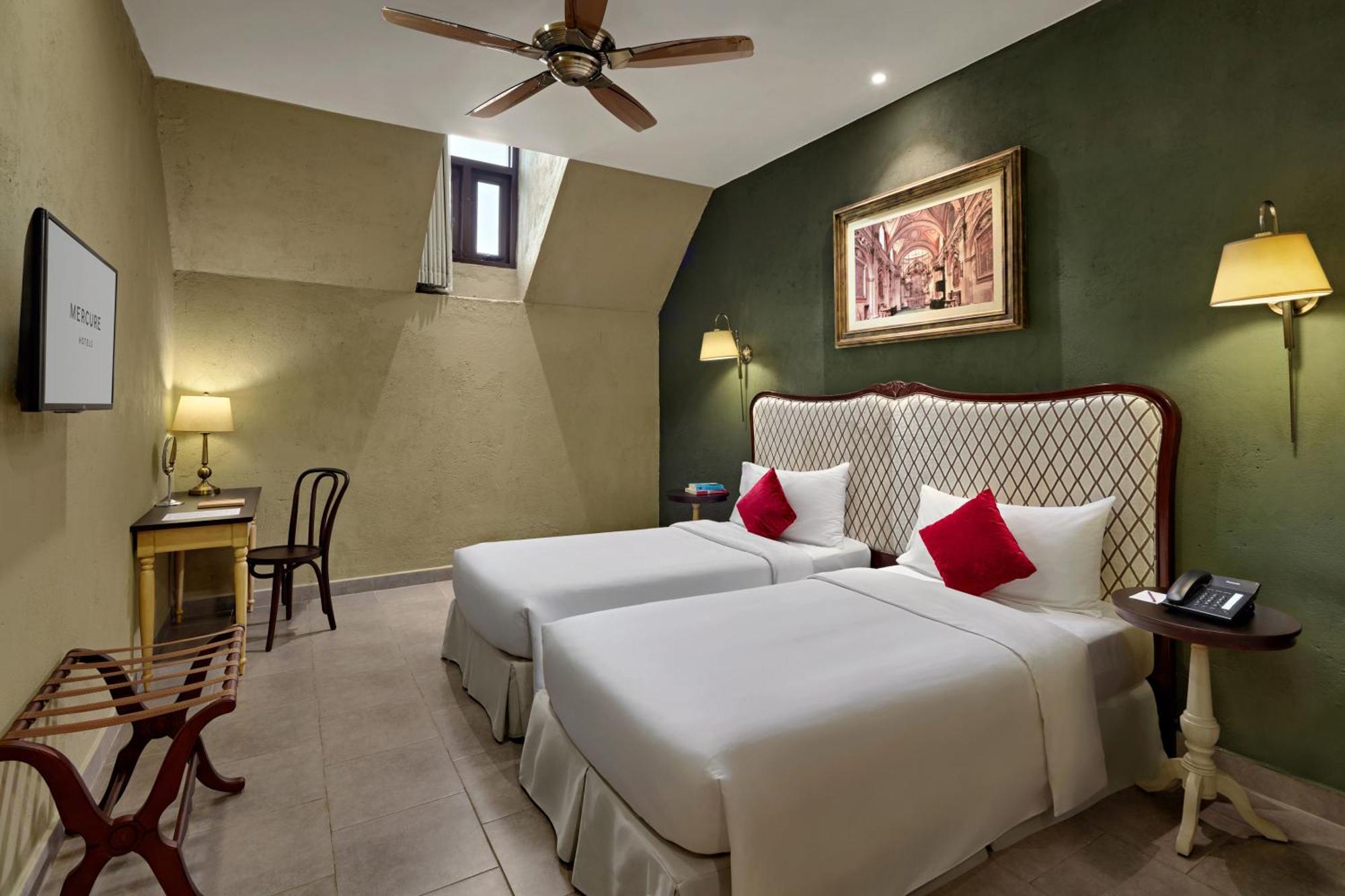 Mercure French Village Bana Hills Hotel 4*