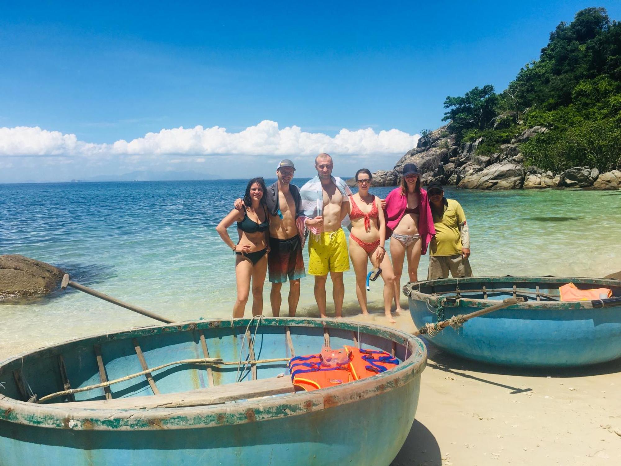 Cham Island Lau Thu Homestay