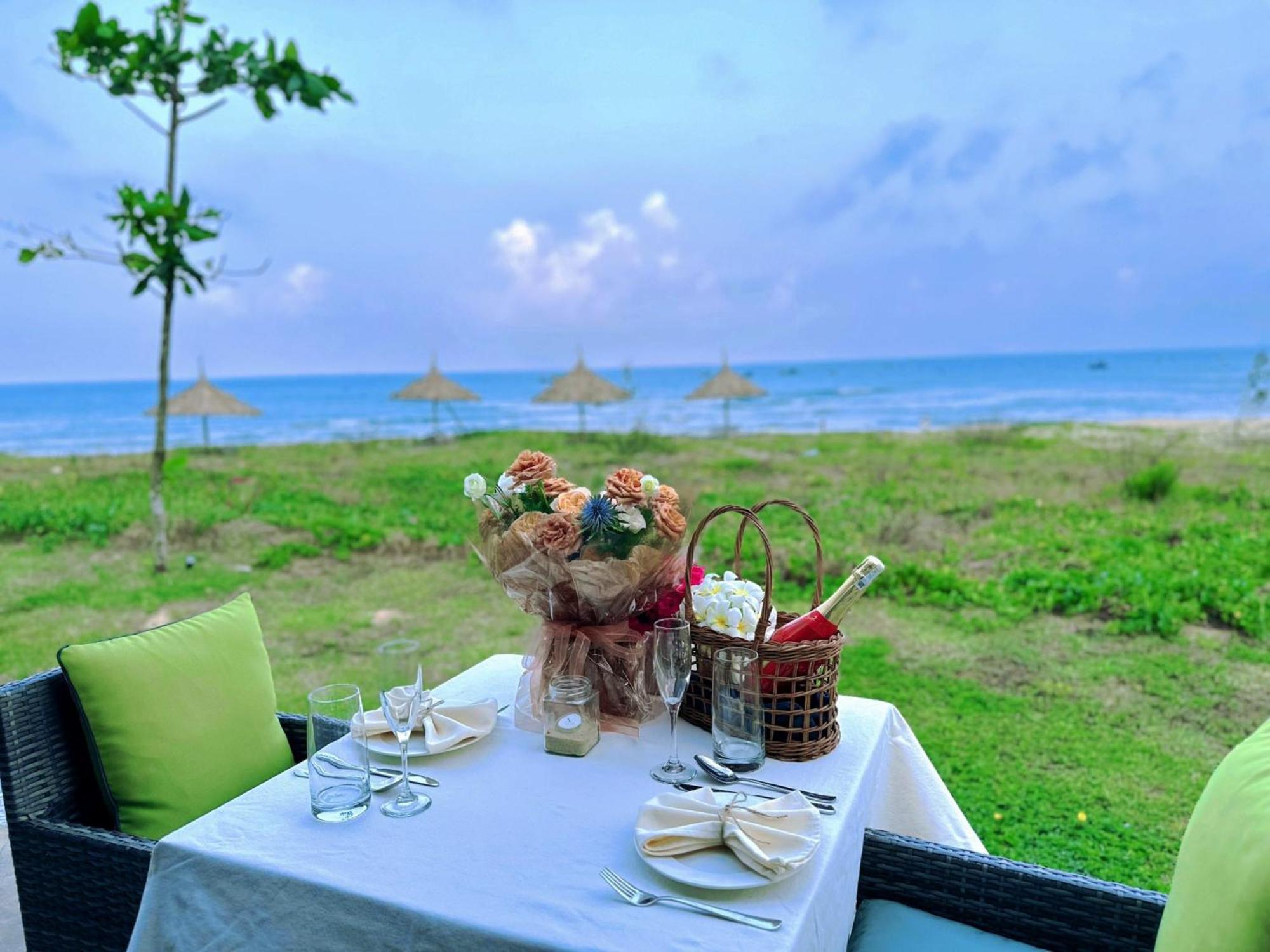 Resort Crown Retreat
