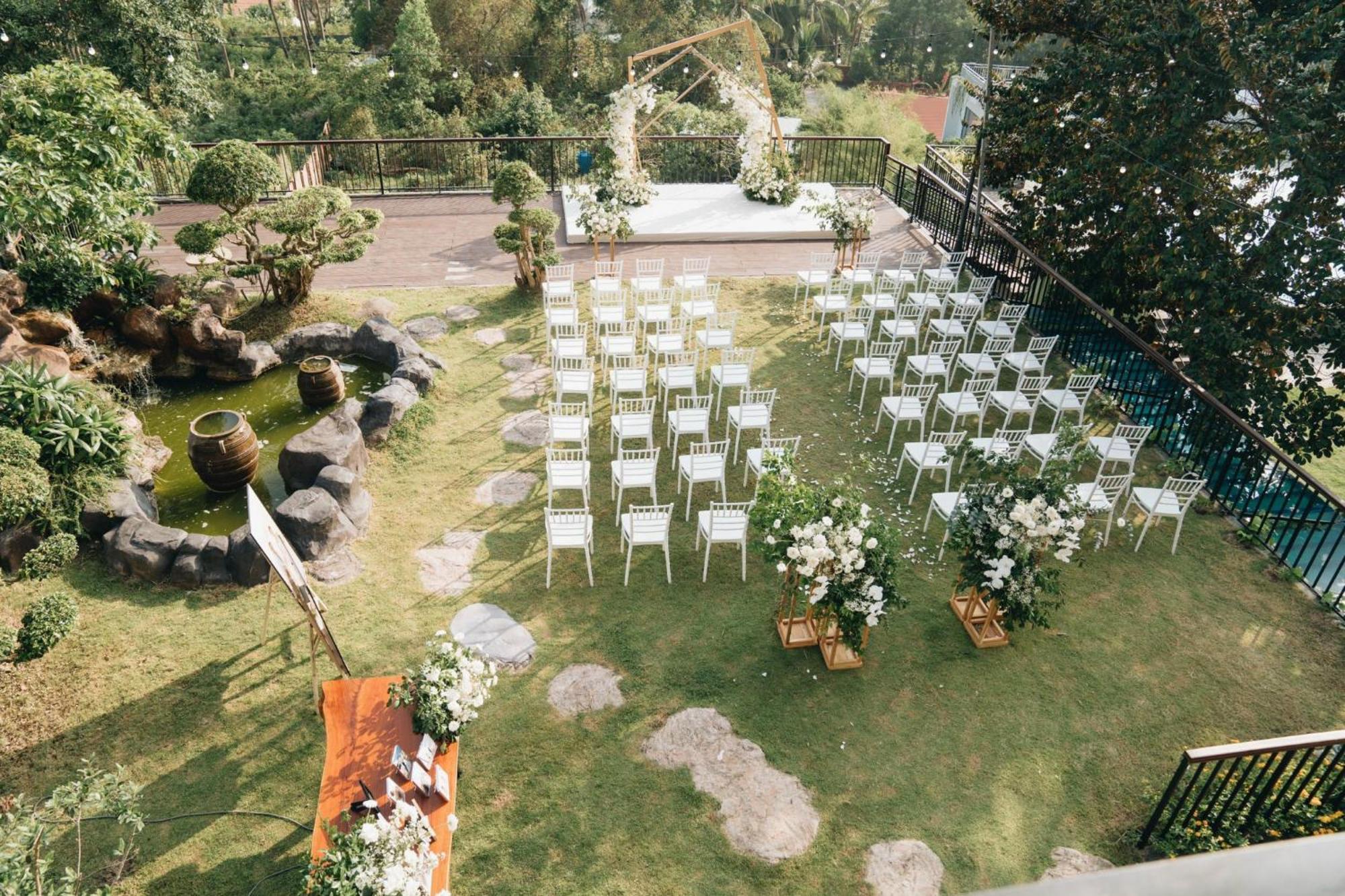 Tom Hill Boutique & 4*
