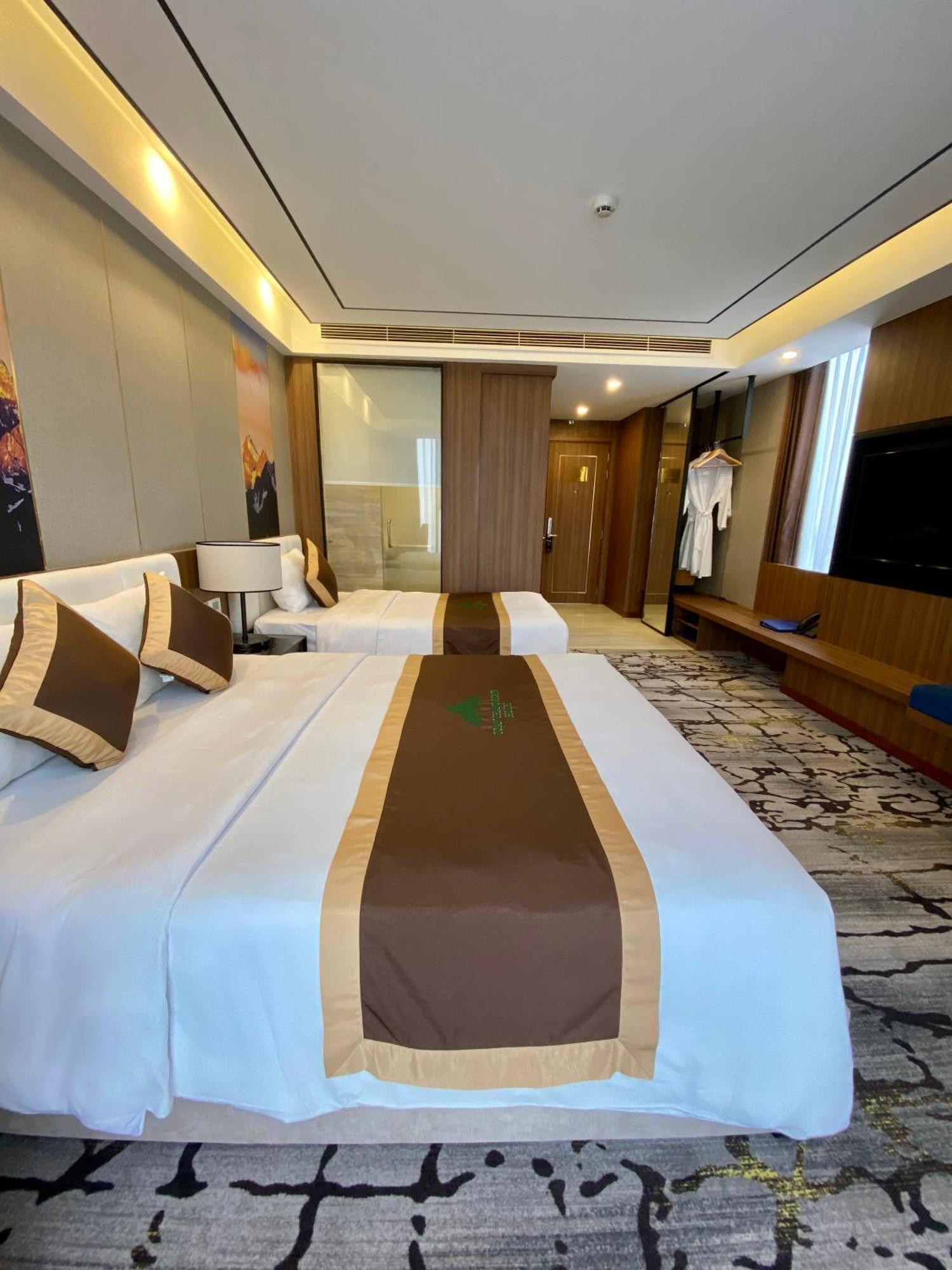 Khach San Toan Thang Stone Hotel