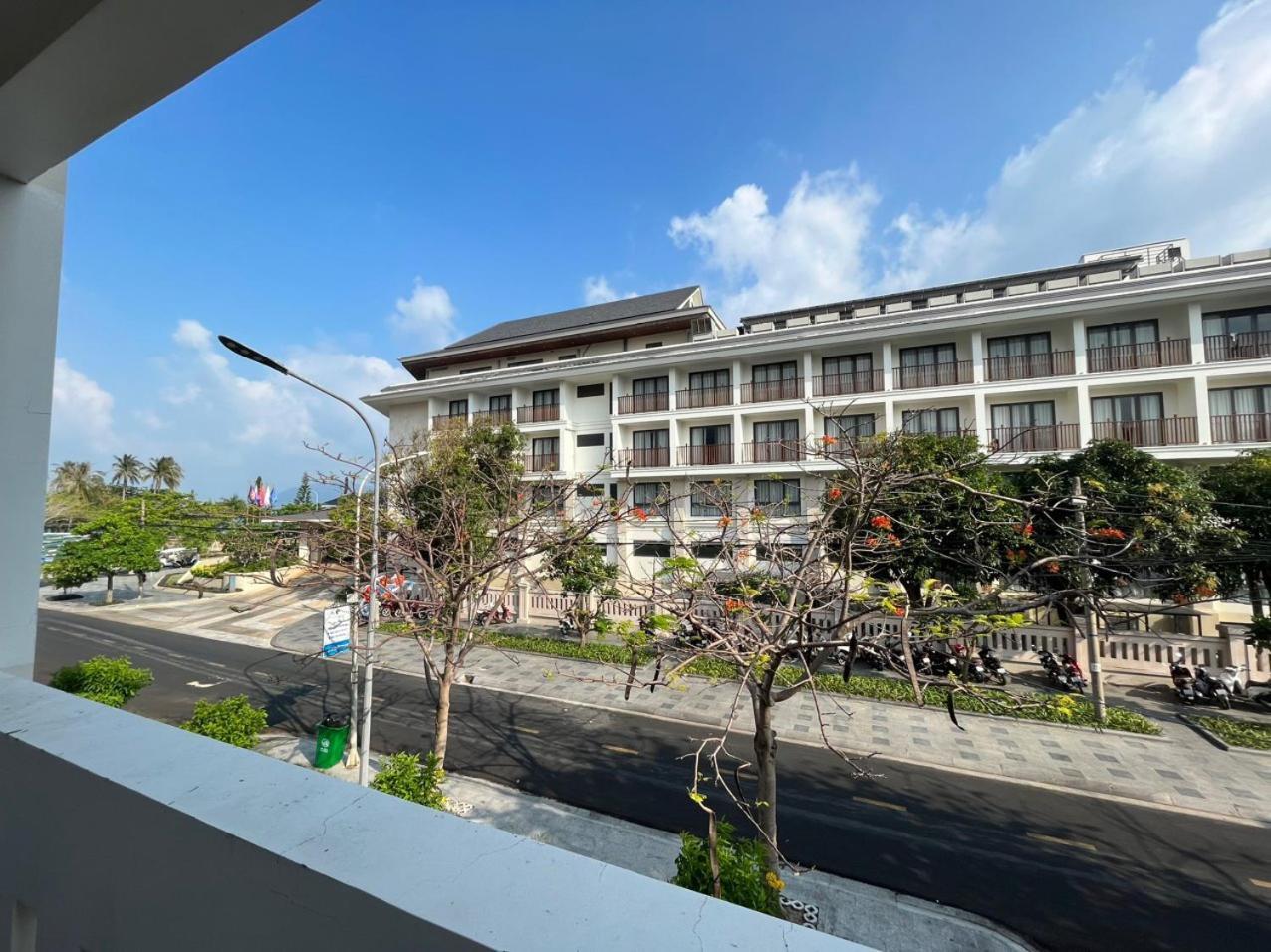 Hotel Con Dao Tan Son Nhat 2*
