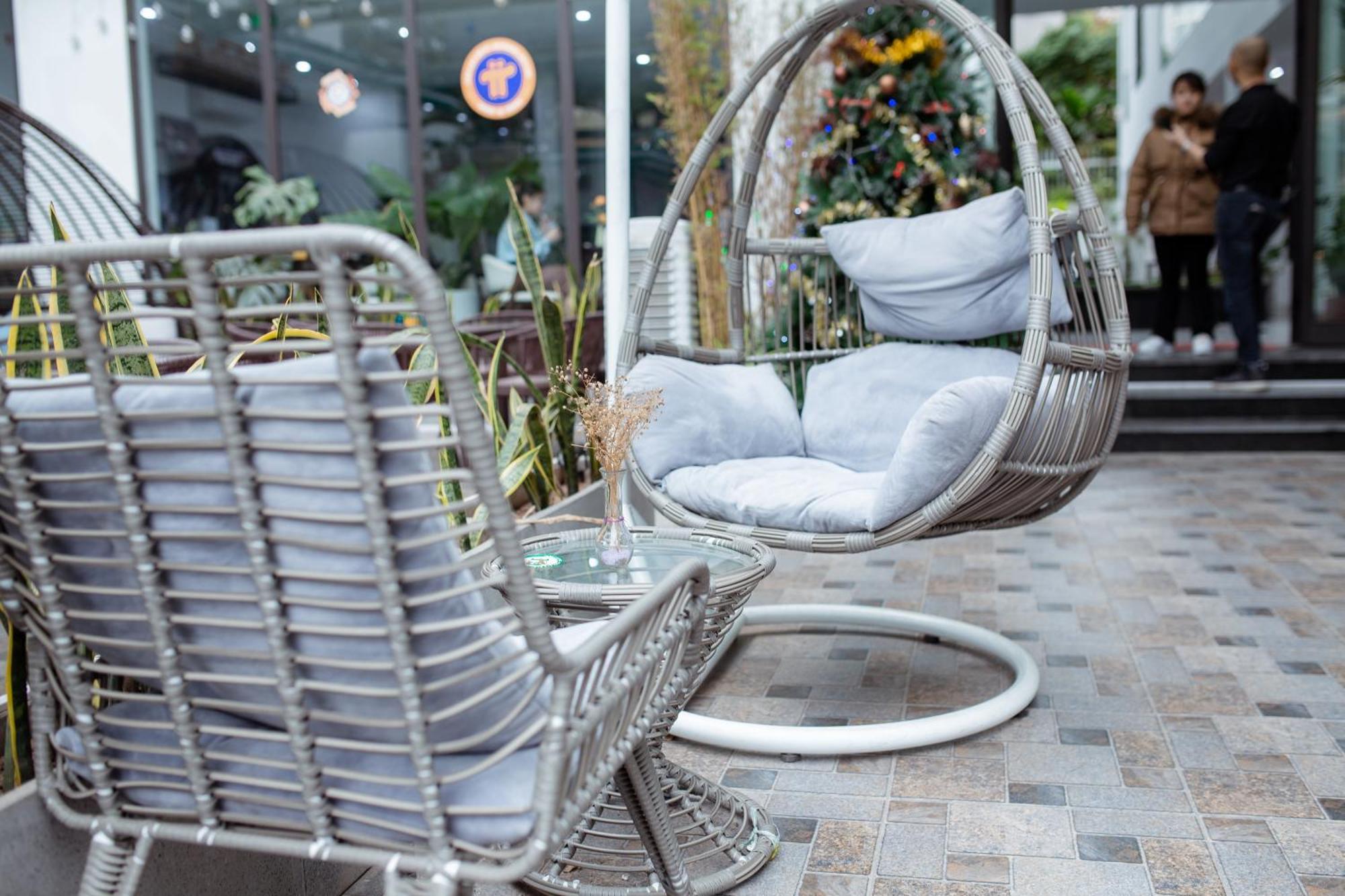 Khách sạn hẻo lánh Big