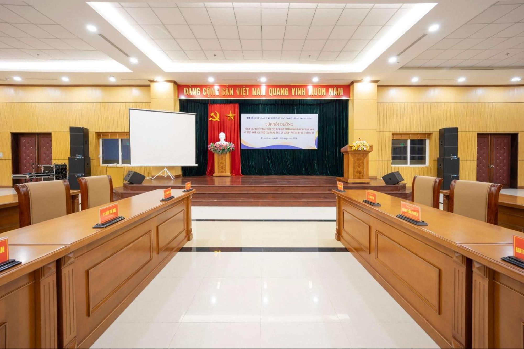 Khách sạn T78