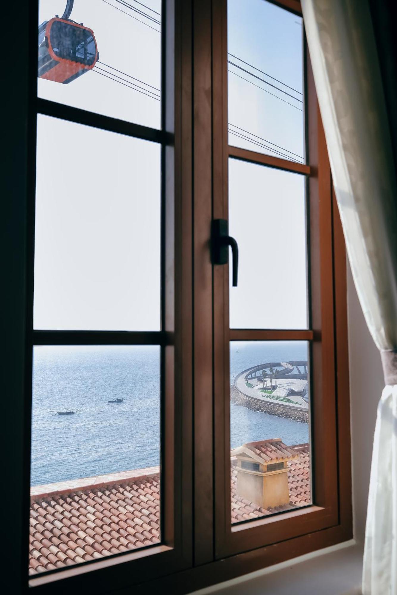 Bella Hotel 3*