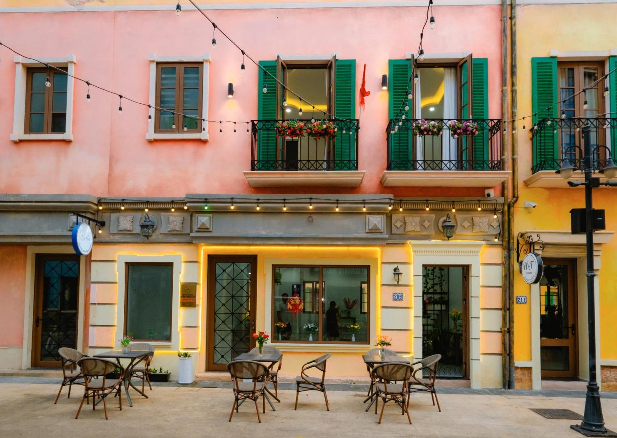 Hotel Bella