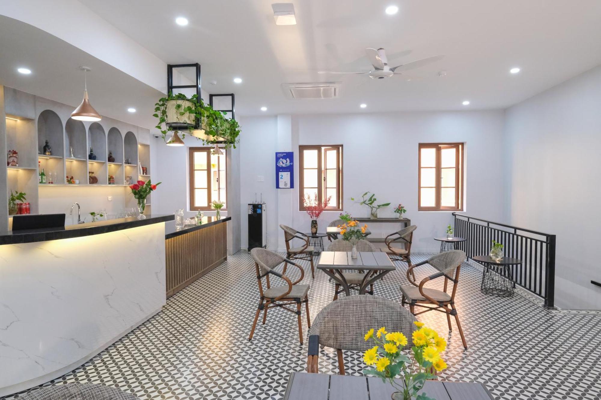Bella Hotel 3*