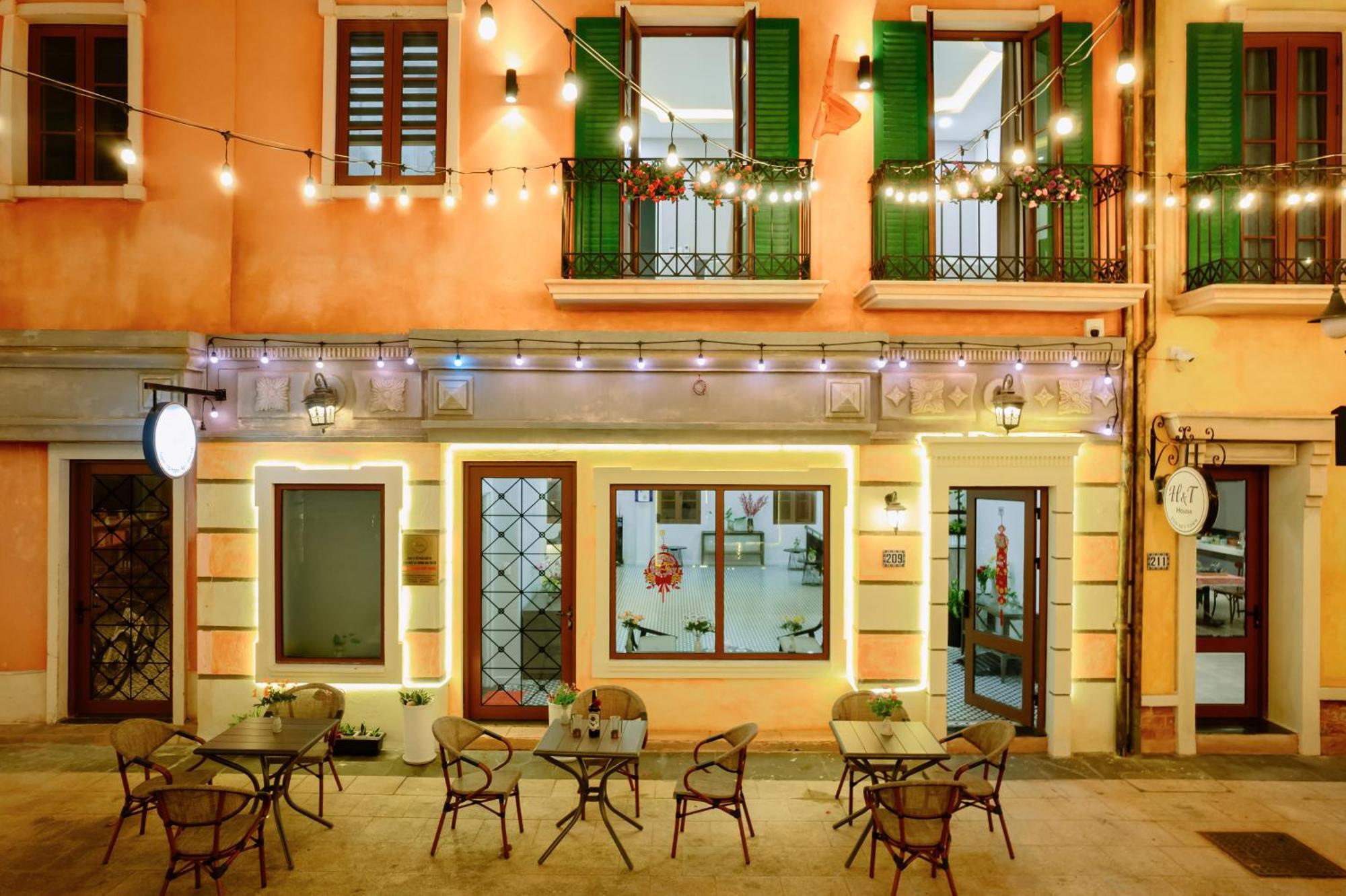 Bella Hotel